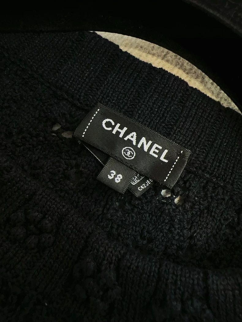 Chanel Chanel 24P black hollow flower knit crochet sweater Size XS / US 0-2 / IT 36-38 - 4 Thumbnail