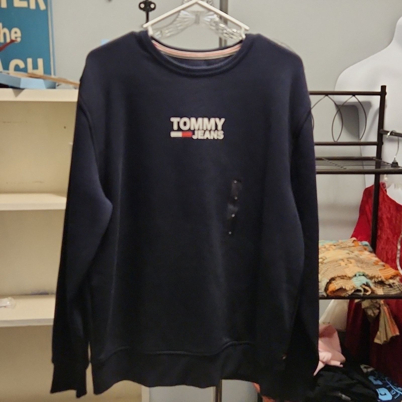 Tommy Hilfiger Tommy Hilfiger Tommy Jeans NWT MEN'S Med pullover. Crewneck Size US M / EU 48-50 / 2 - 1 Thumbnail