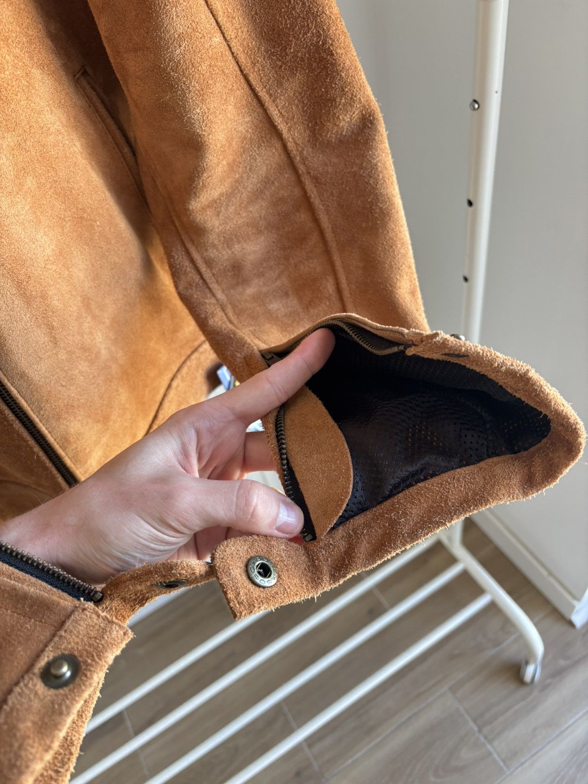 Genuine Leather Vintage Tan Suede Leather Biker Jacket New With Tags Size US M / EU 48-50 / 2 - 11 Thumbnail