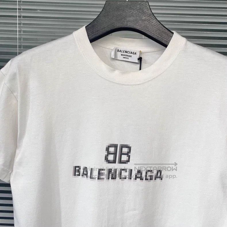 Balenciaga Balenciaga White Short Sleeve T-Shirt with Double B Mosaic Size US XS / EU 42 / 0 - 3 Thumbnail