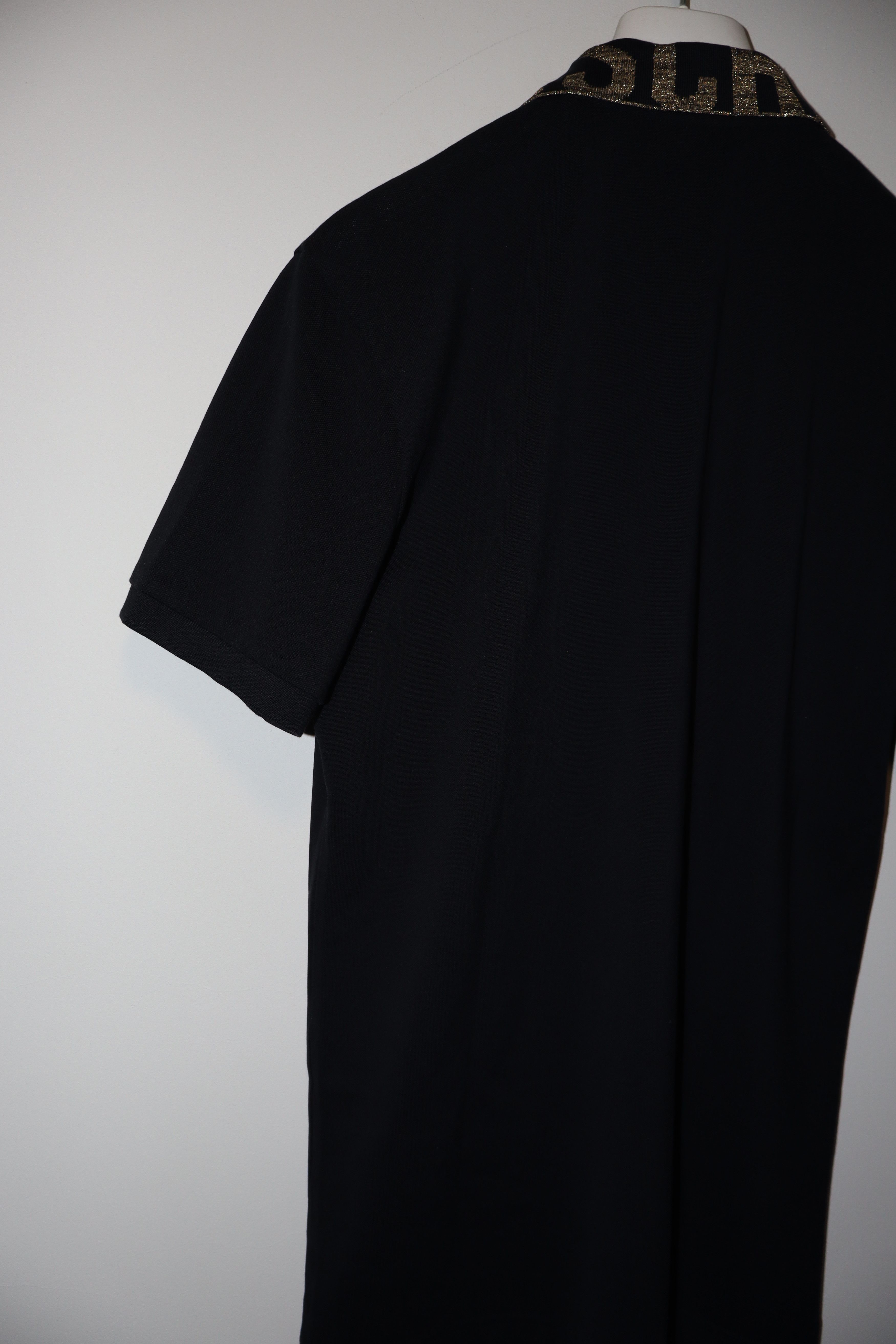 Moschino Golden logo collar Polo shirt Size US M / EU 48-50 / 2 - 8 Thumbnail