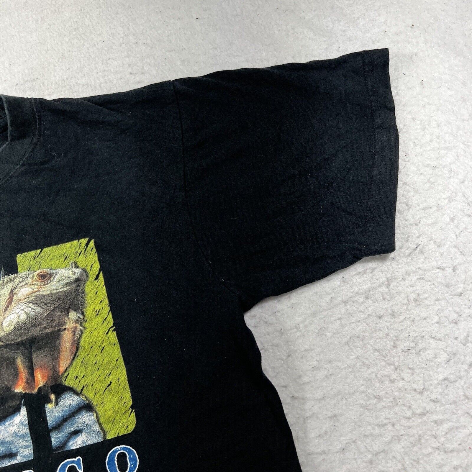 Vintage Vintage Carnival Cruise Line Small Black Mexico Graphic Tee Size US S / EU 44-46 / 1 - 4 Thumbnail