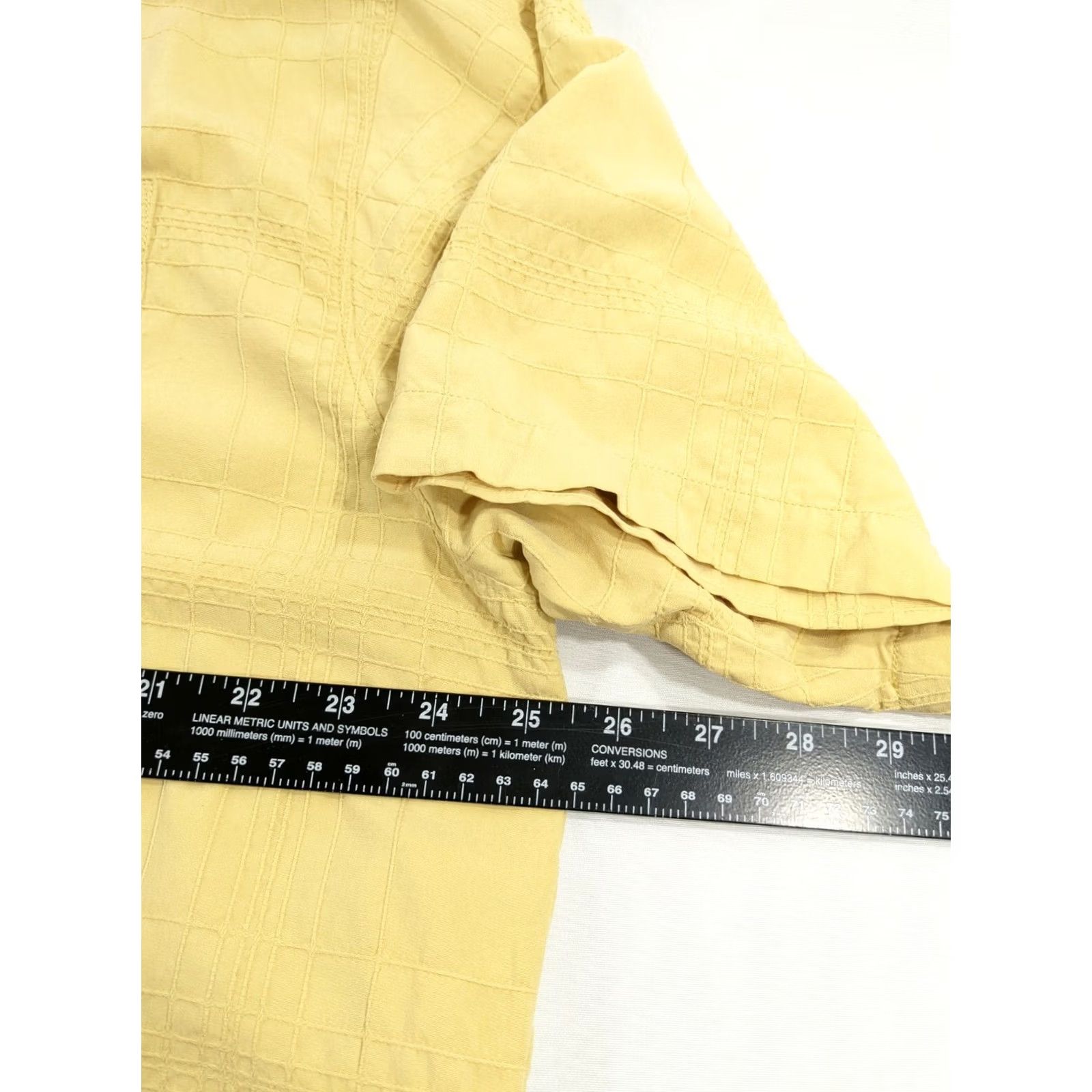 Tommy Bahama VINTAGE Tommy Bahama Shirt Silk Short Sleeve Button-Up XL Yellow Texture Floral Embroidered Logo Breathable All Seasons Mens Size US XL / EU 56 / 4 - 6 Thumbnail