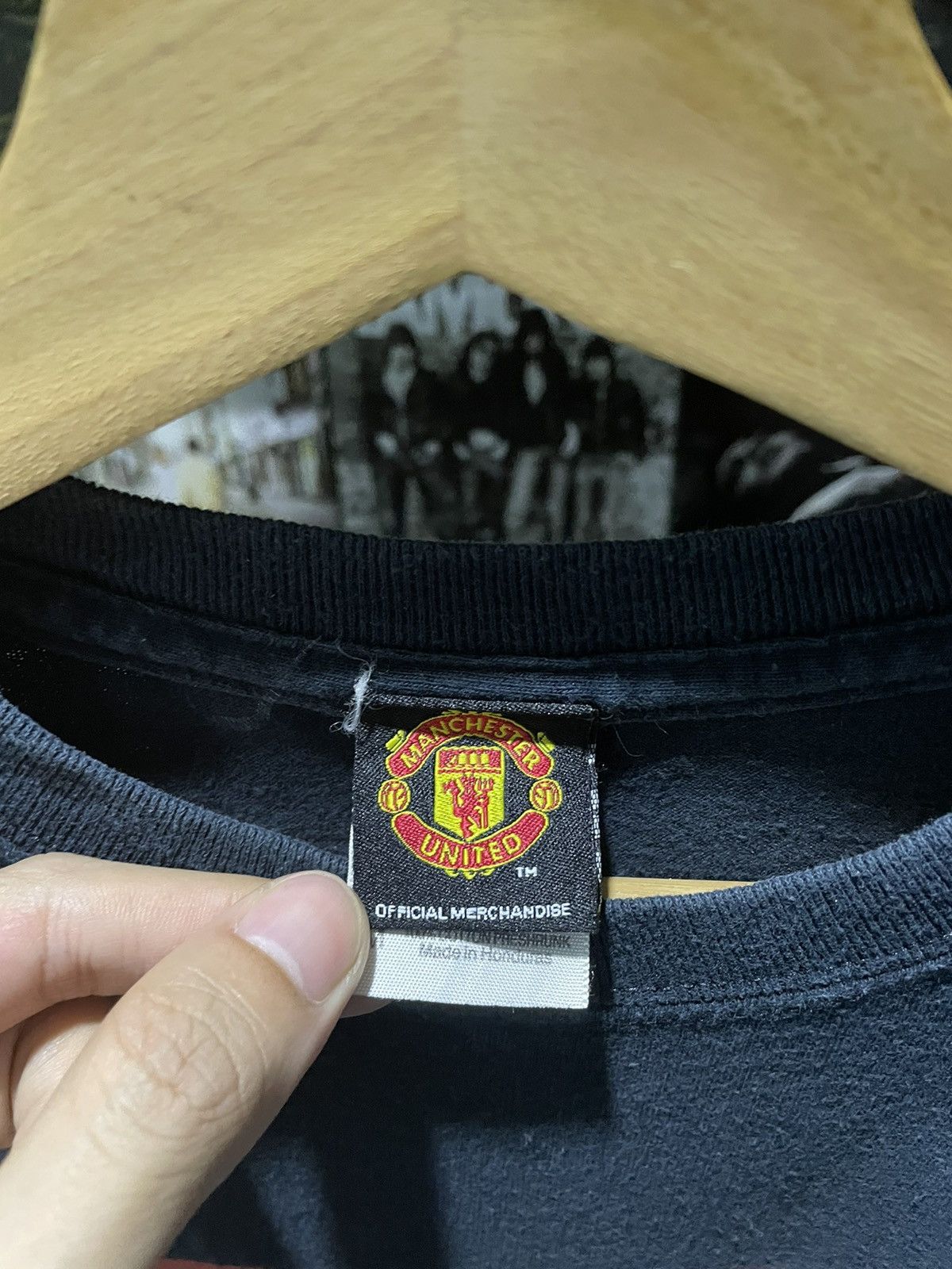 Vintage Vtg Official Merchandise Man United Tee Size US M / EU 48-50 / 2 - 5 Thumbnail