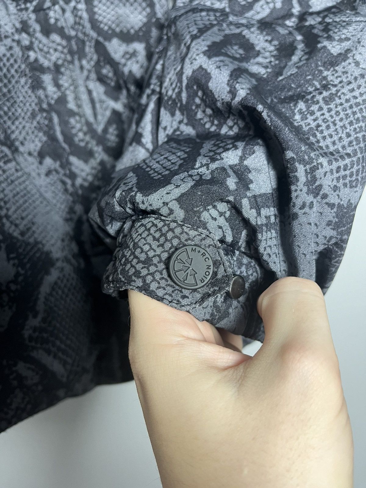 M+Rc Noir M+RC NOIR SNAKE CAMO PUFFER JACKET Size US M / EU 48-50 / 2 - 2 Thumbnail