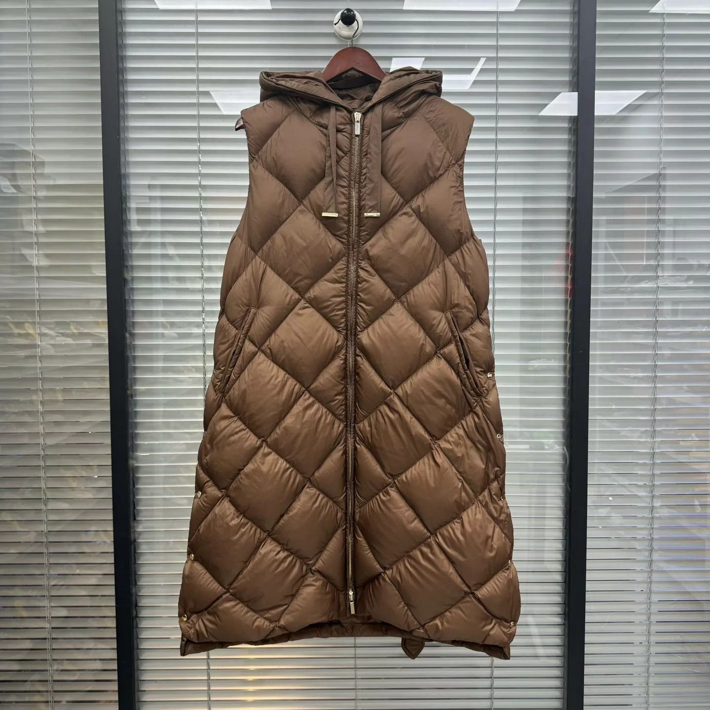 Max Mara MaxMara Quilted Hooded Zipper Waist Vest Caramel 40 99N wm Size S / US 4 / IT 40 - 1 Thumbnail
