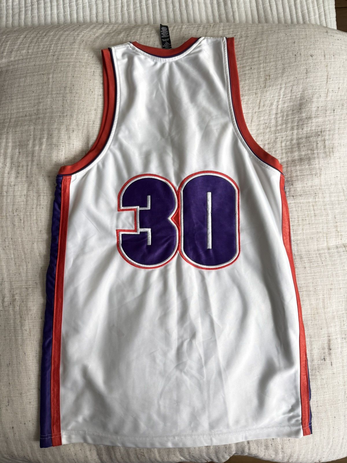 Steve And Barrys Puerto Rico #30 Basketball Jersey Size US S / EU 44-46 / 1 - 2 Thumbnail