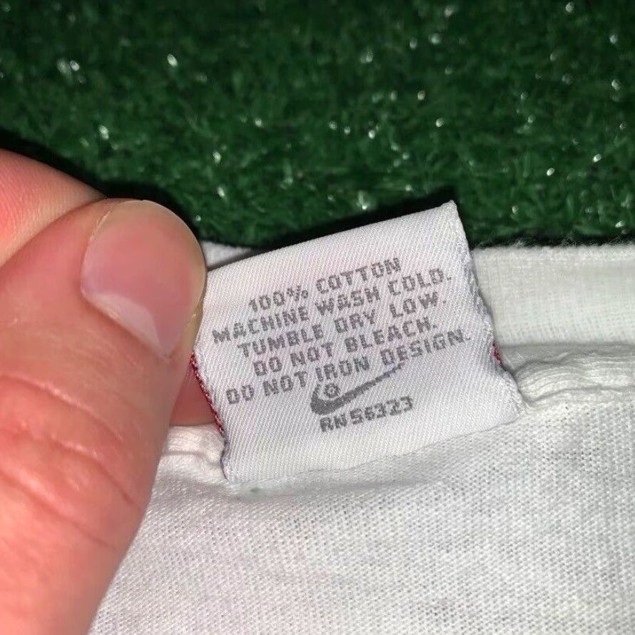 Nike VINTAGE Nike T-Shirt USA Mayor 90s Medium White Graphic Tee Mens Size US M / EU 48-50 / 2 - 7 Thumbnail