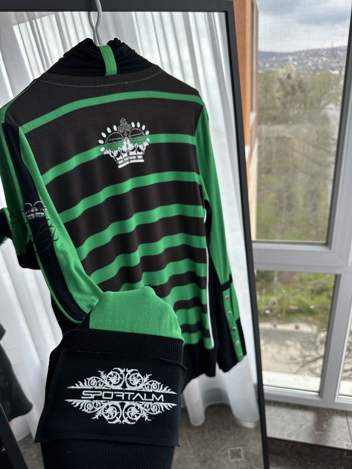 Sportalm Kitzbuhel × Vintage VTG SportalmKitzbuhel Designer Track Jacket with Rhinestones Size S / US 4 / IT 40 - 13 Thumbnail