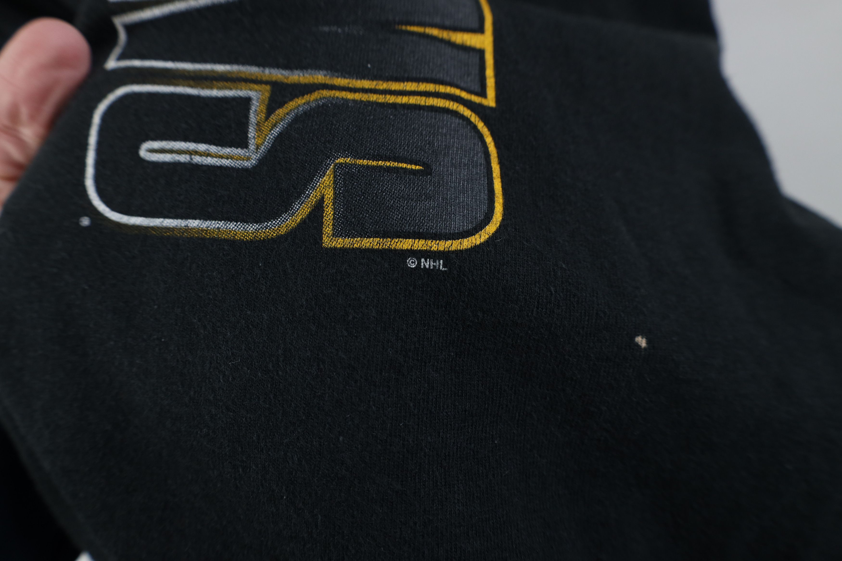 Vintage Vintage 90s Pittsburgh Penguins Hockey T-Shirt Black USA Size US XXL / EU 58 / 5 - 7 Thumbnail