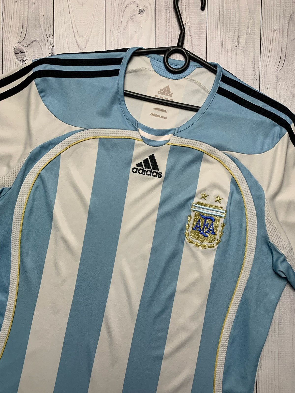 Adidas × Vintage Vintage adidas Argentina soccer jersey striped size L Size US L / EU 52-54 / 3 - 2 Thumbnail