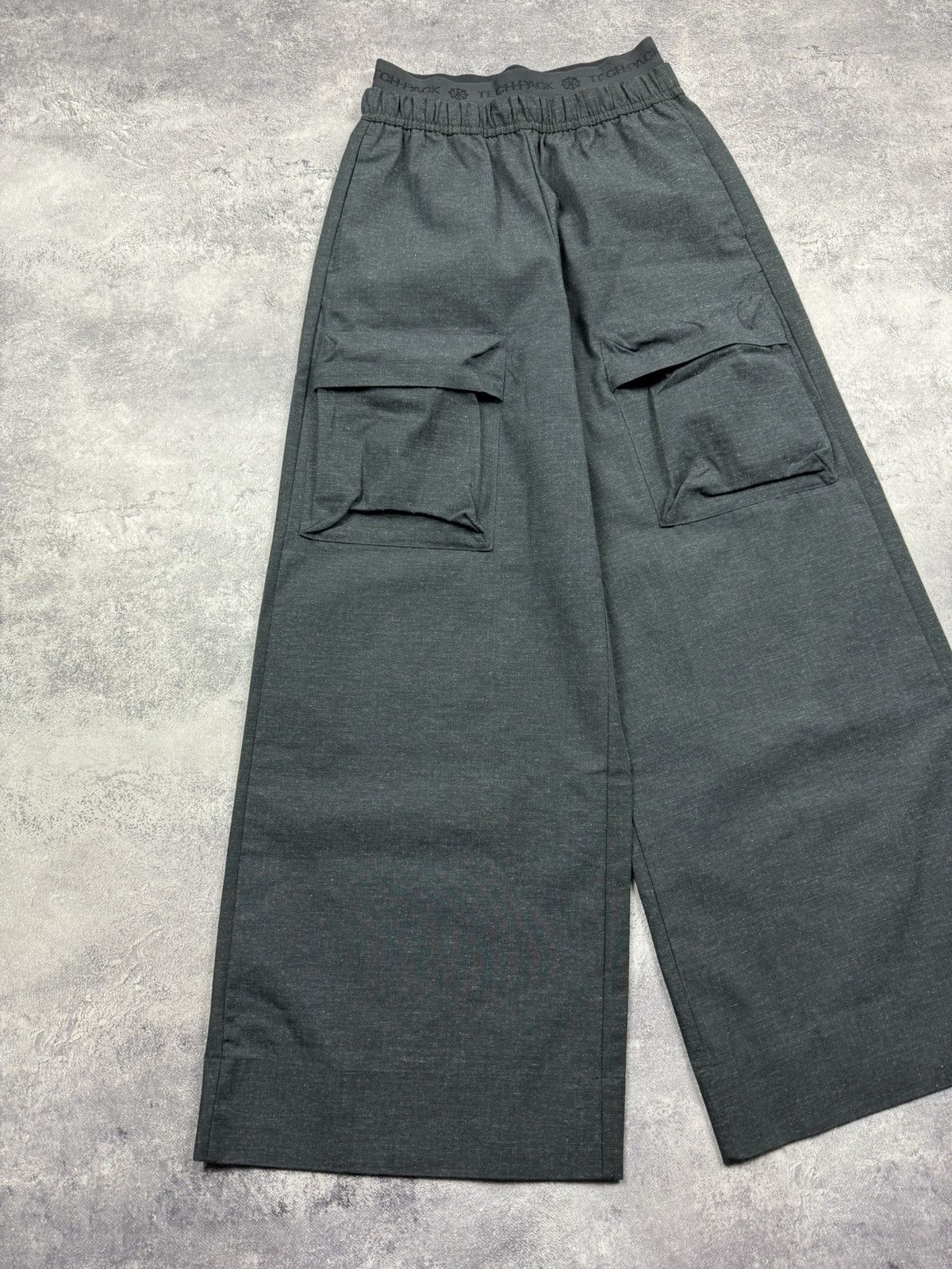 Nike Nike Sportswear Tech Pack Baggy Cargo Pants Women’s Size 28" / US 6 / IT 42 - 6 Thumbnail