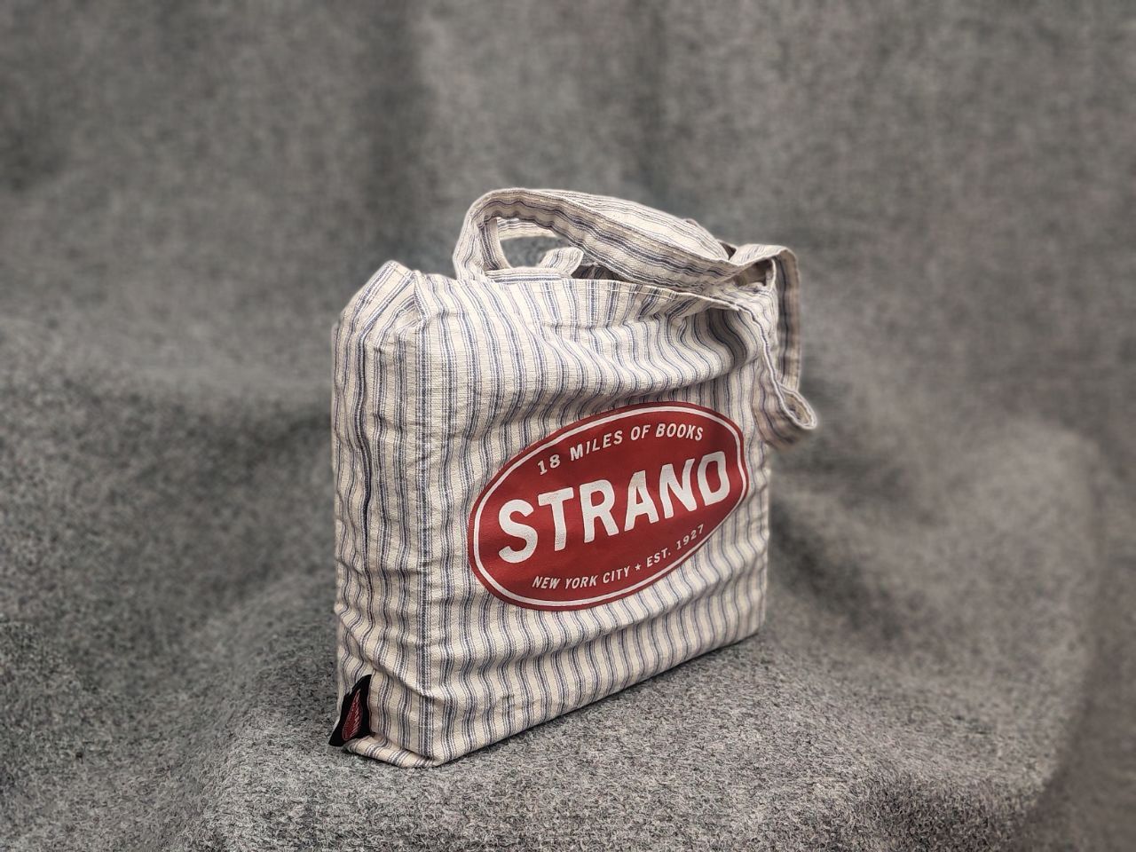 Vintage Strand 18 miles of books New York Design Shopper Tote Bag Size ONE SIZE - 3 Thumbnail