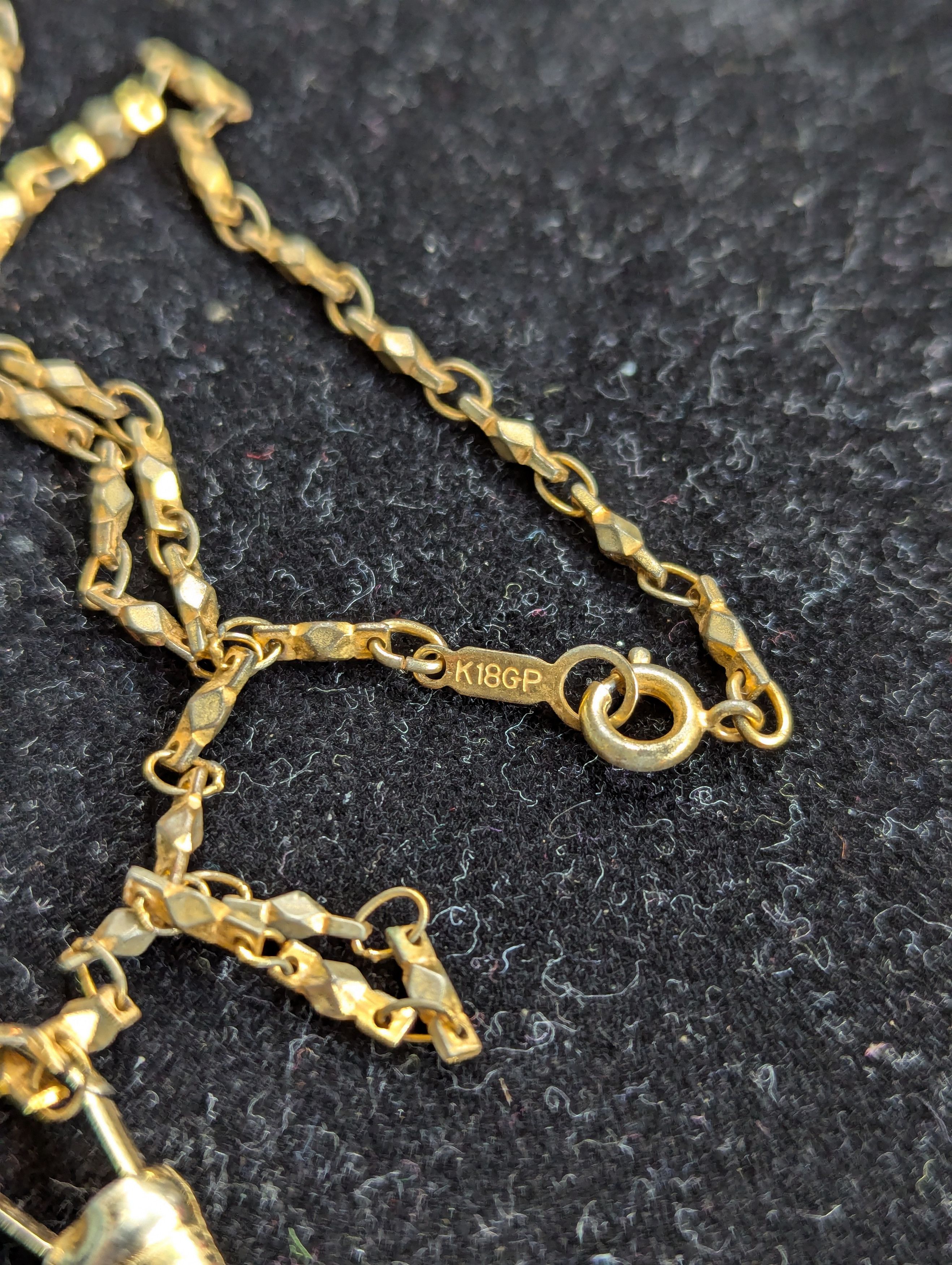 Jewelry Vintage Gucci Crest Armored Medieval Knight Pendant Necklace Size ONE SIZE - 6 Thumbnail