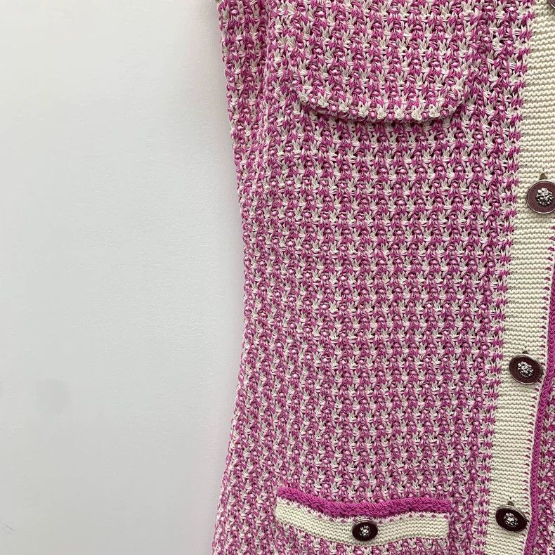 Chanel ChanelPink cotton single-breasted round-neck sleeveless bra Size 4XL / US 24-26 - 4 Thumbnail