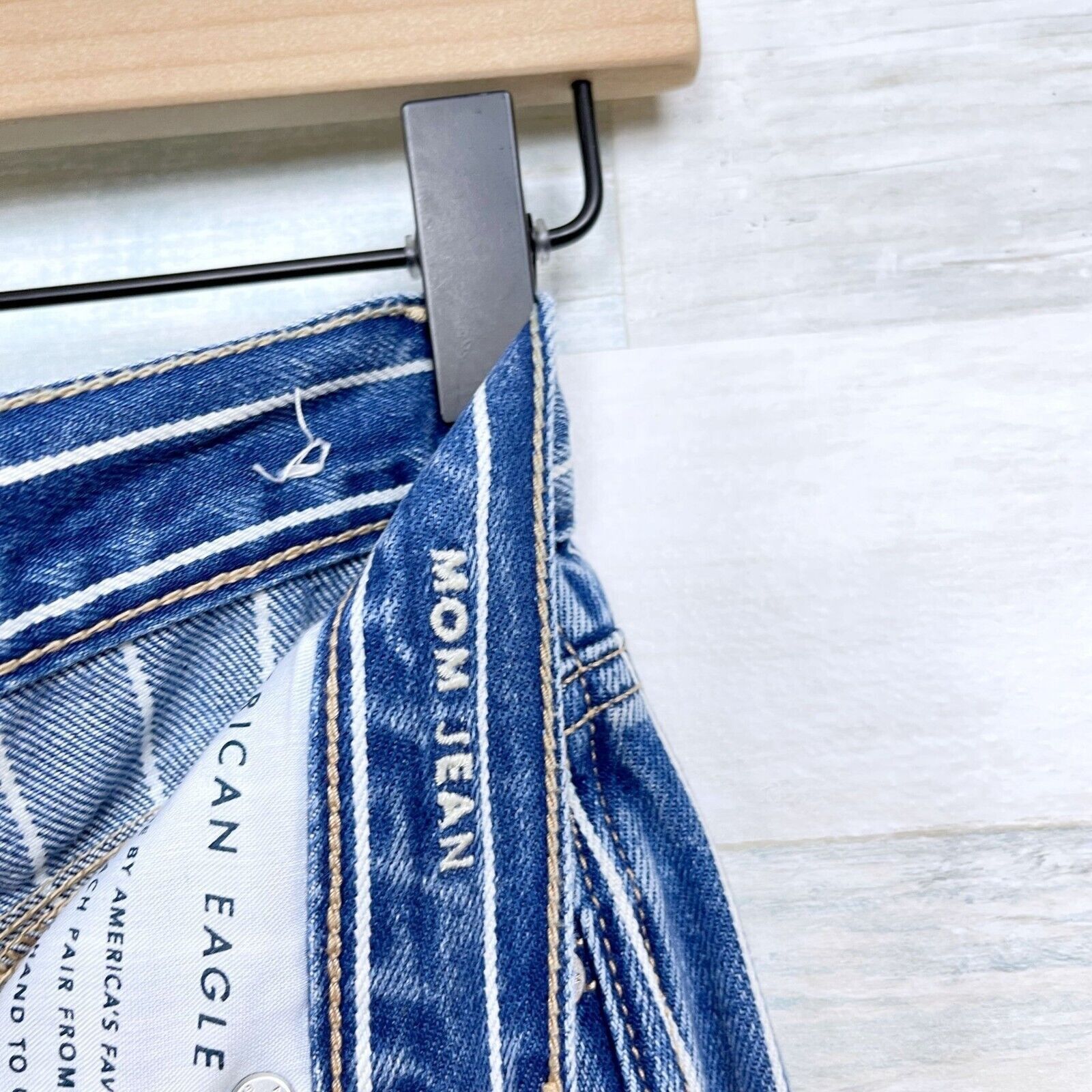 American Eagle Outfitters American Eagle Striped Mom Jeans Blue White 11" High Rise 0 Size 25" / US 0 / IT 36 - 7 Thumbnail