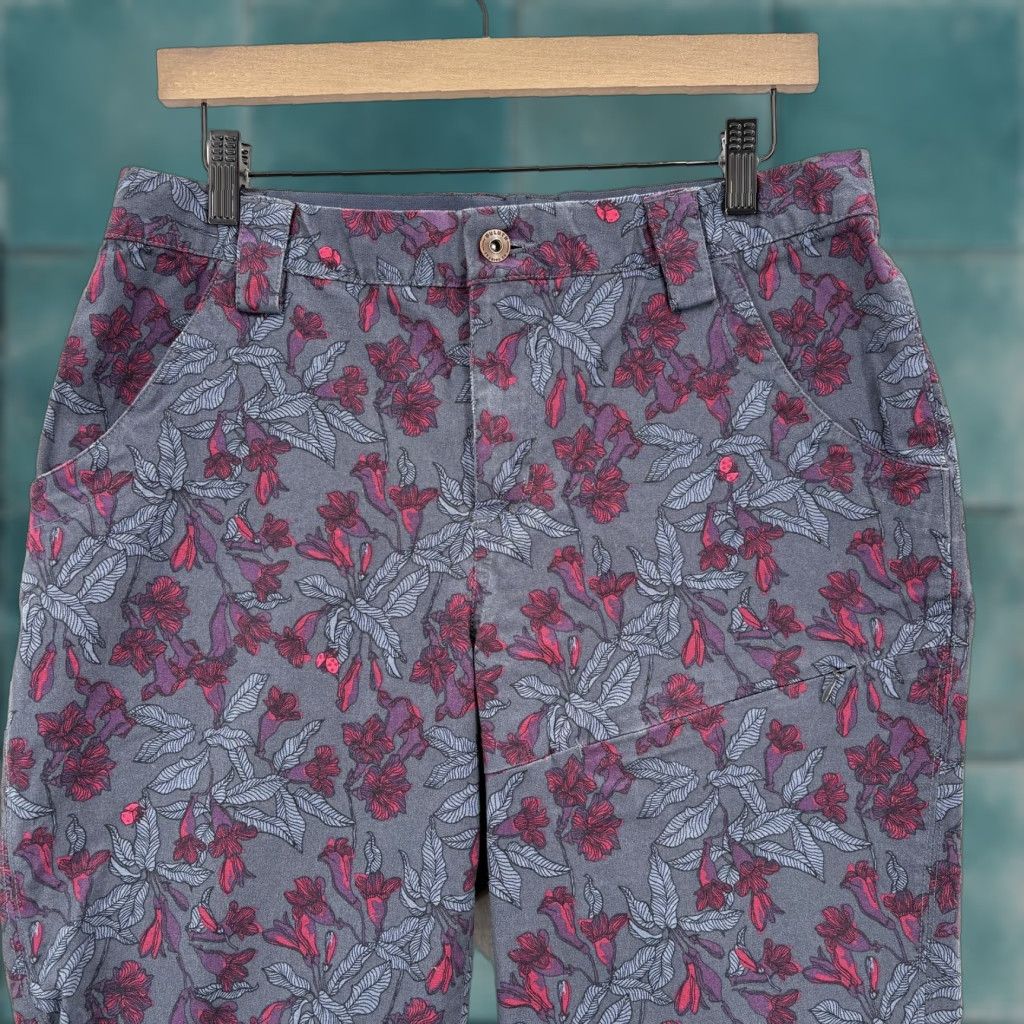 Duluth Trading Company Duluth Pedal Pusher Pants Womens 10 Gray Floral Stretch Size 32" / US 10 / IT 46 - 1 Thumbnail