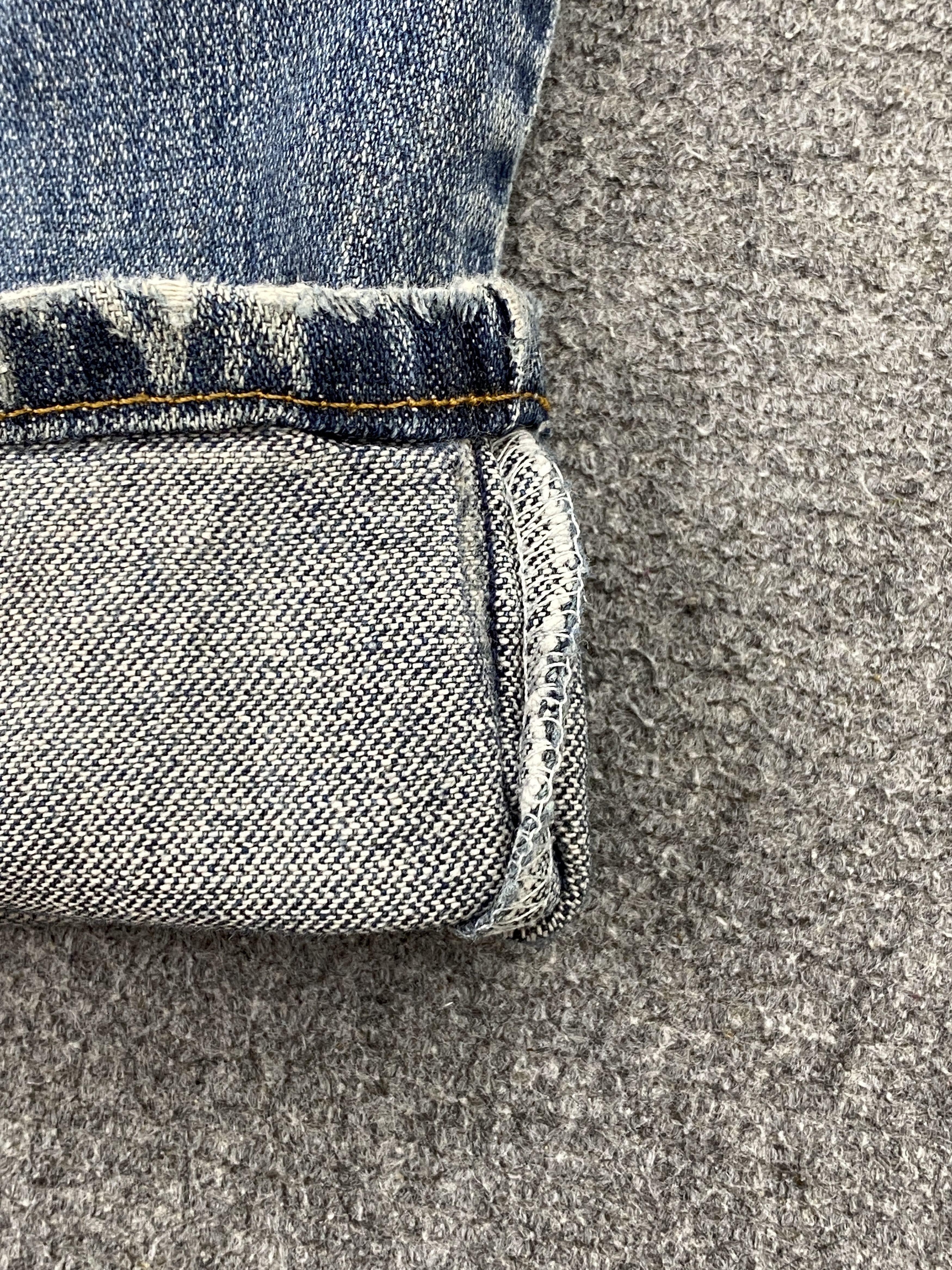 Levi's Distressed Vintage Levi's 550 Splatter Paint Jeans DP2686 Size US 35 - 12 Thumbnail
