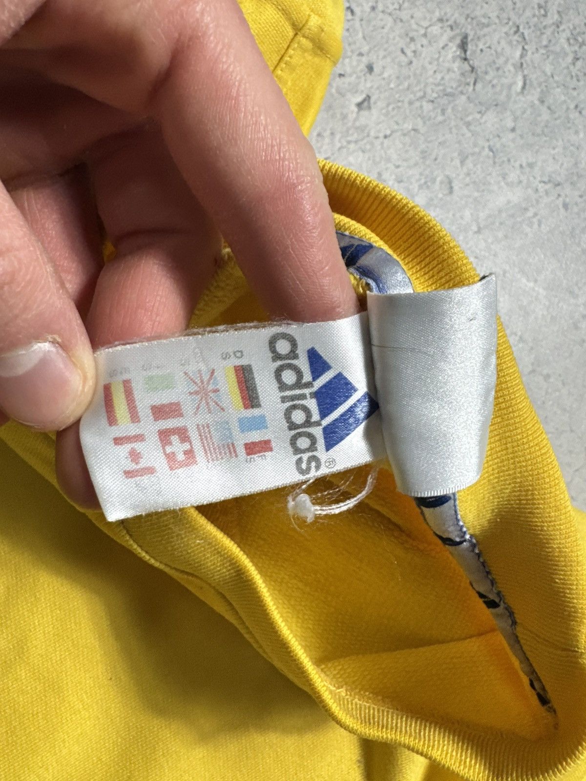 Adidas Adidas Vintage 90’s Yellow Sweatshirt Size S Size US S / EU 44-46 / 1 - 6 Thumbnail