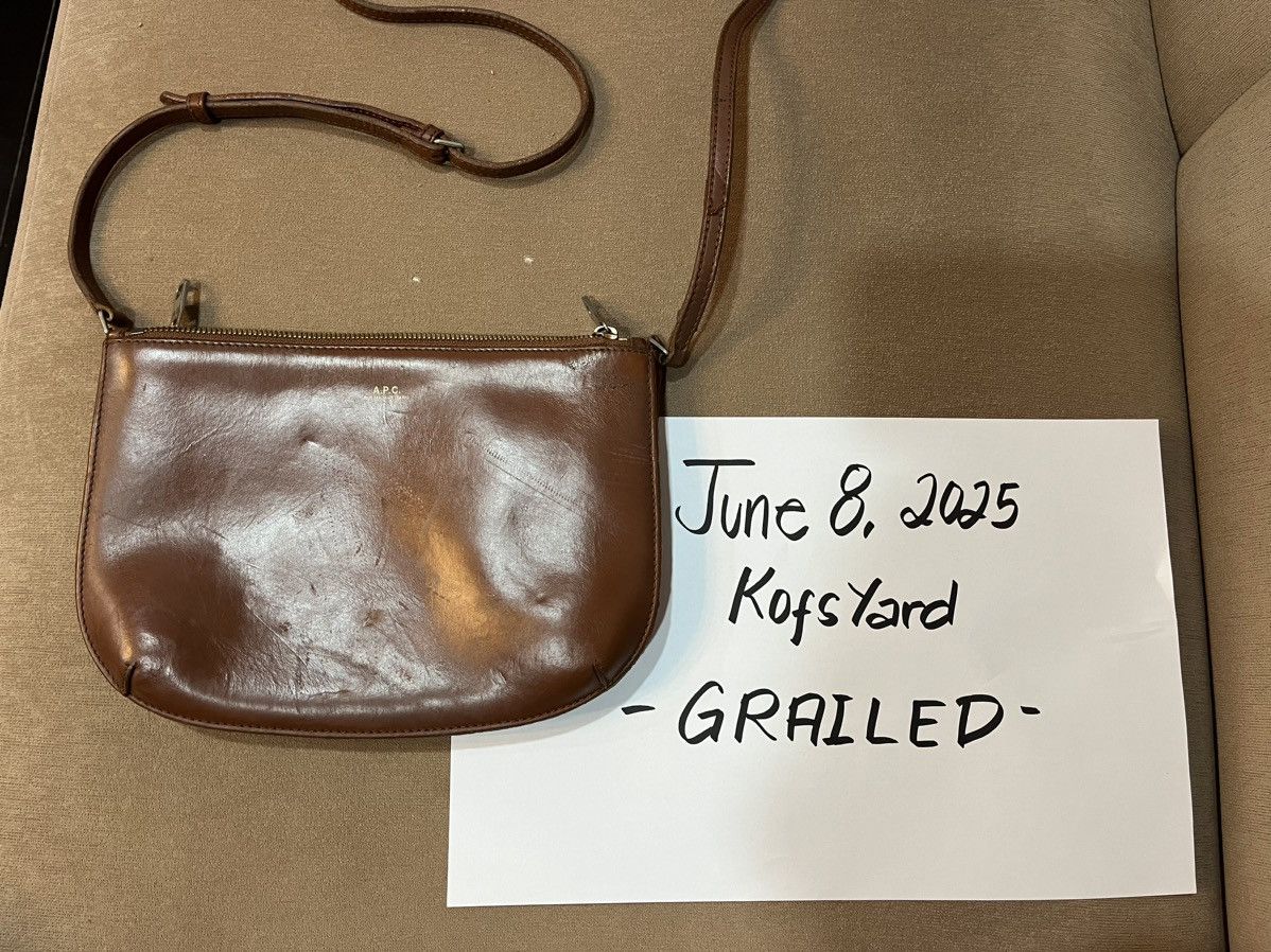 A.P.C. A.P.C. Sarah Leather Crossbody Bag Size ONE SIZE - 7 Thumbnail