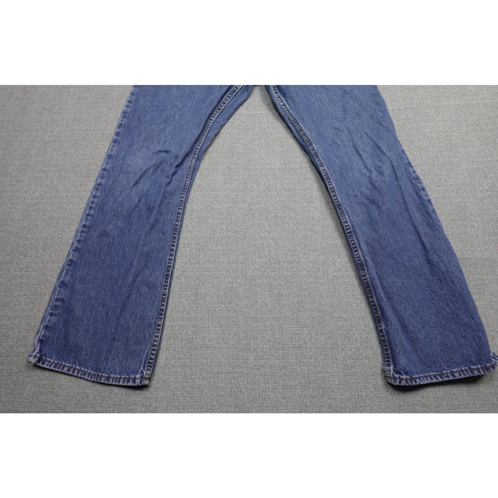 Tommy Hilfiger VINTAGE Tommy Hilfiger Jeans Mens 32x32 Blue Baggy Skater Dark Wash Hip Hop Jeans Mens 32 Blue Hip Hop Vintage Tommy Hilfiger Jeans Mens 32x32 Size US 32 / EU 48 - 3 Thumbnail