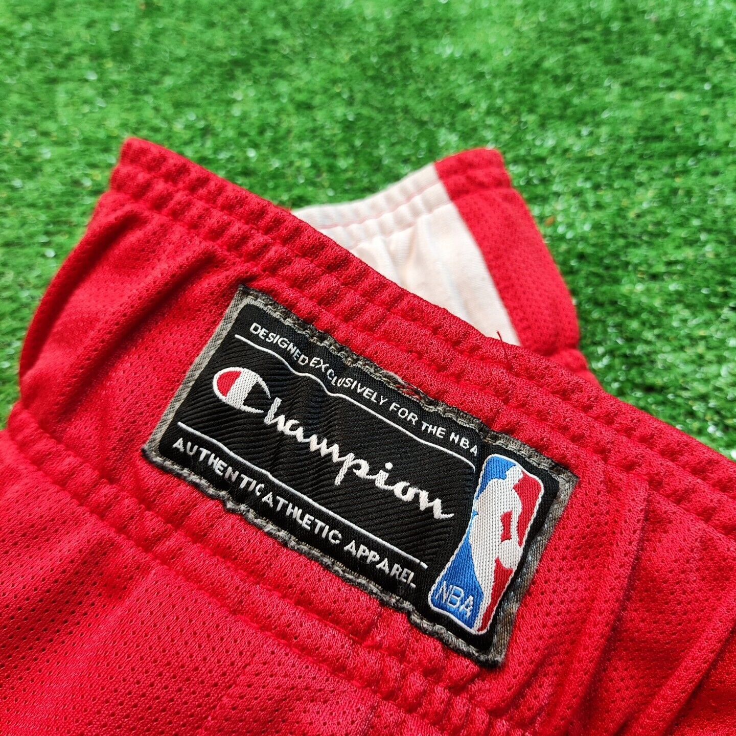 Champion VINTAGE Chicago Bulls Champion Shorts Adult XXL NBA Size US 42 / EU 58 - 5 Thumbnail