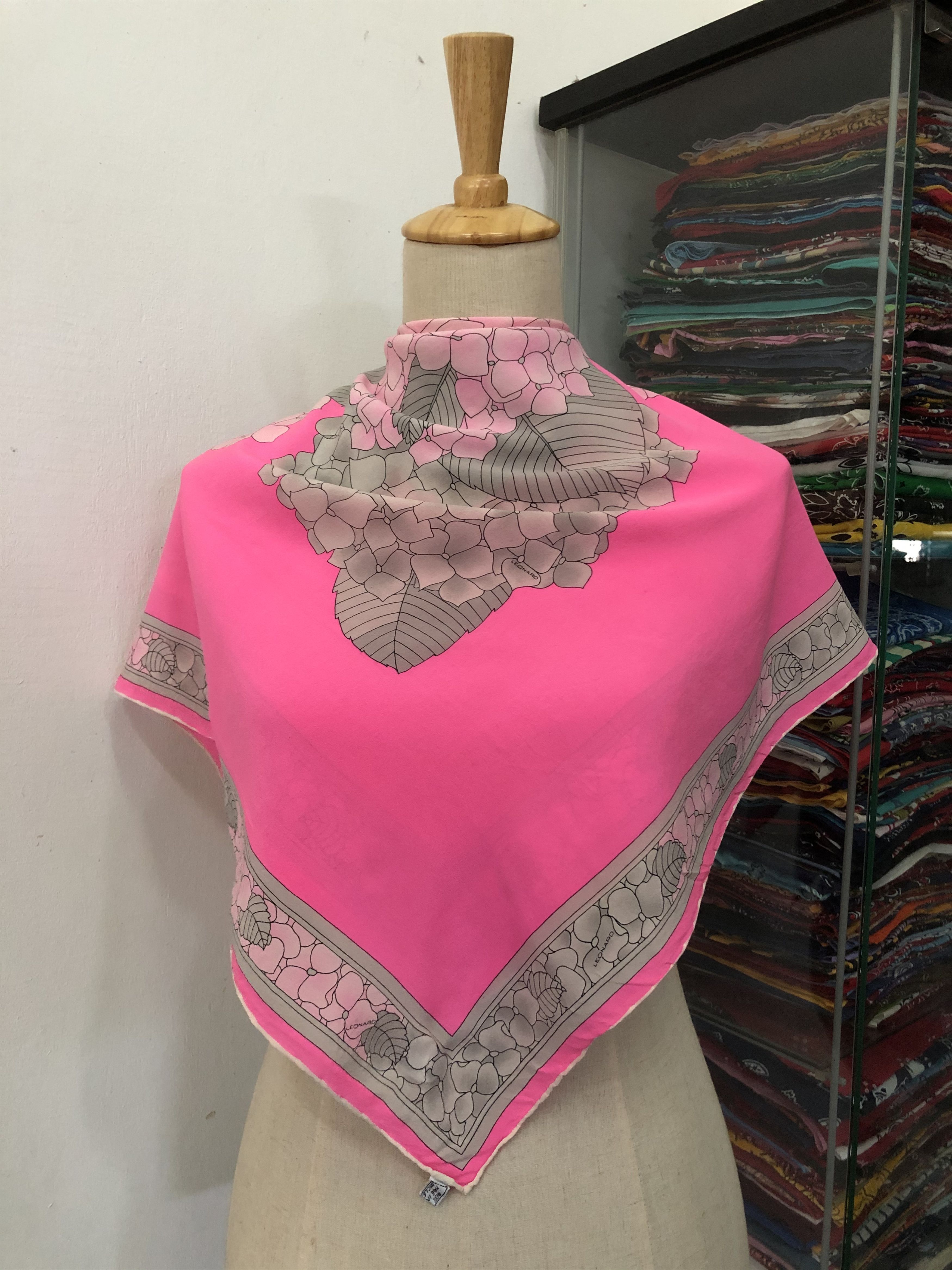 Leonard Paris × Vintage Vintage Leonard Silk Scarf Size ONE SIZE - 1 Thumbnail