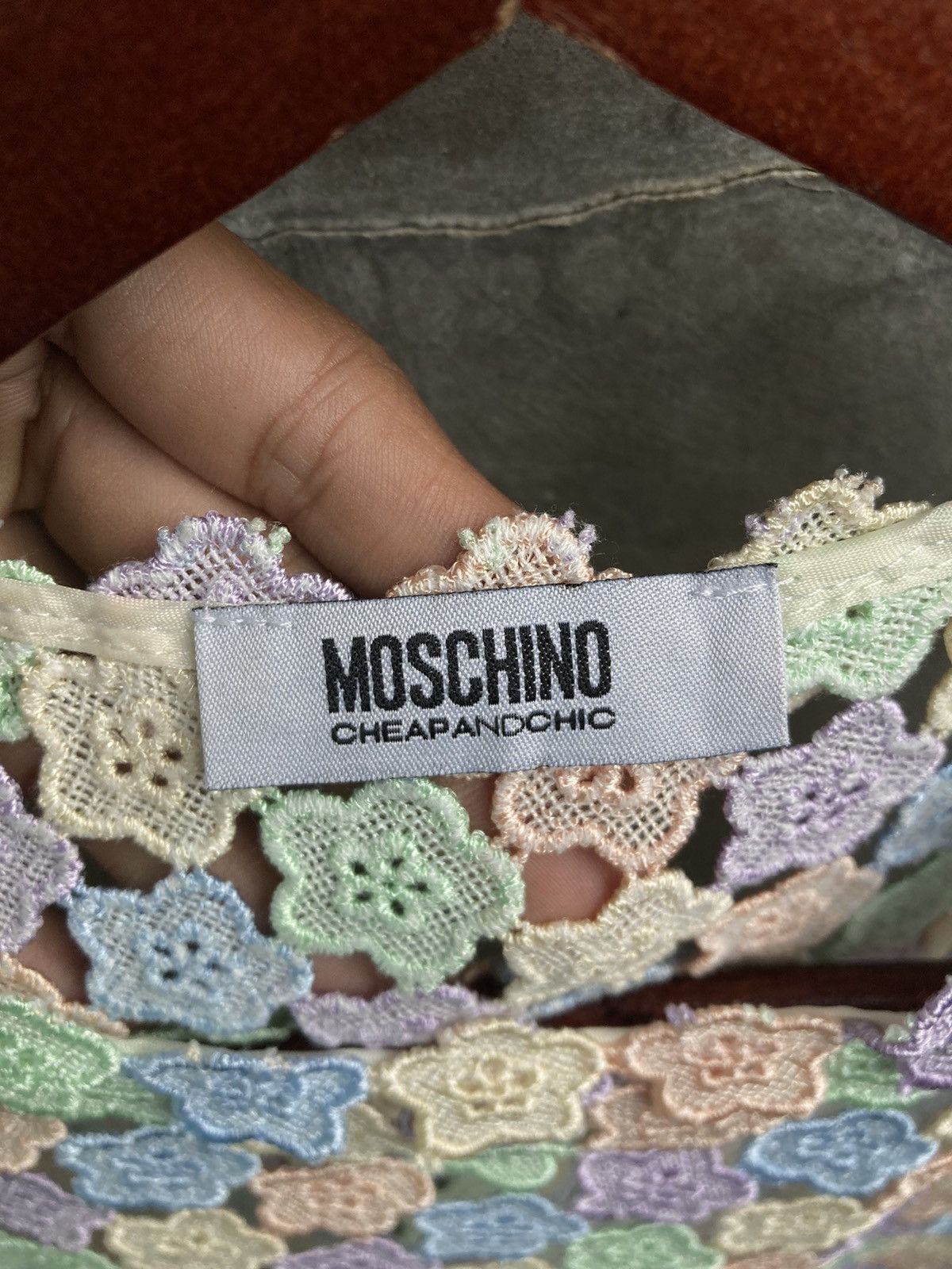 Moschino Floral Eyelet Sleeveless Top Size S / US 4 / IT 40 - 7 Thumbnail