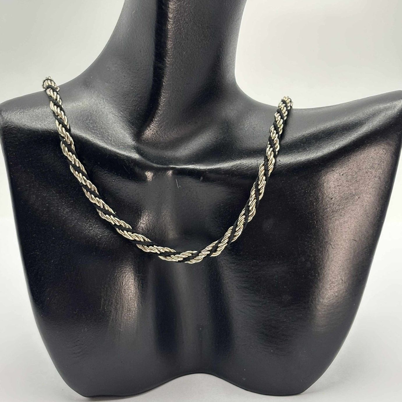 Other Silver & Black Twist Chain Necklace Size ONE SIZE - 1 Thumbnail
