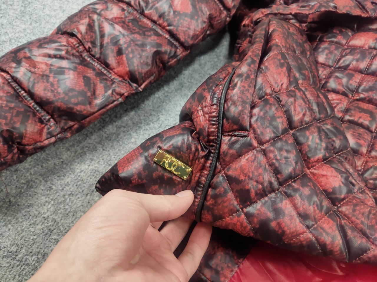 Rocawear Vintage Rocawear Y2K Style red pattern Fur Hoodie Jacket LGB Size L / US 10 / IT 46 - 13 Thumbnail
