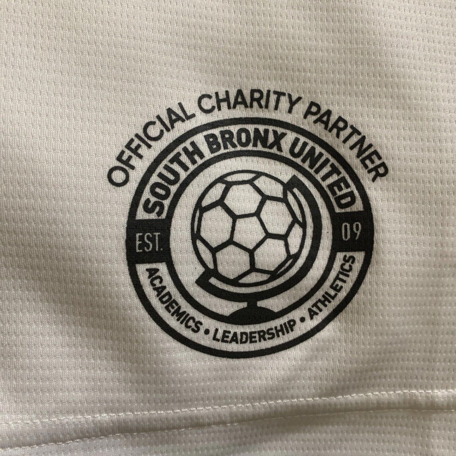 Umbro Umbro Men's M White NYC Footy Soccer Jersey Size ONE SIZE - 6 Thumbnail