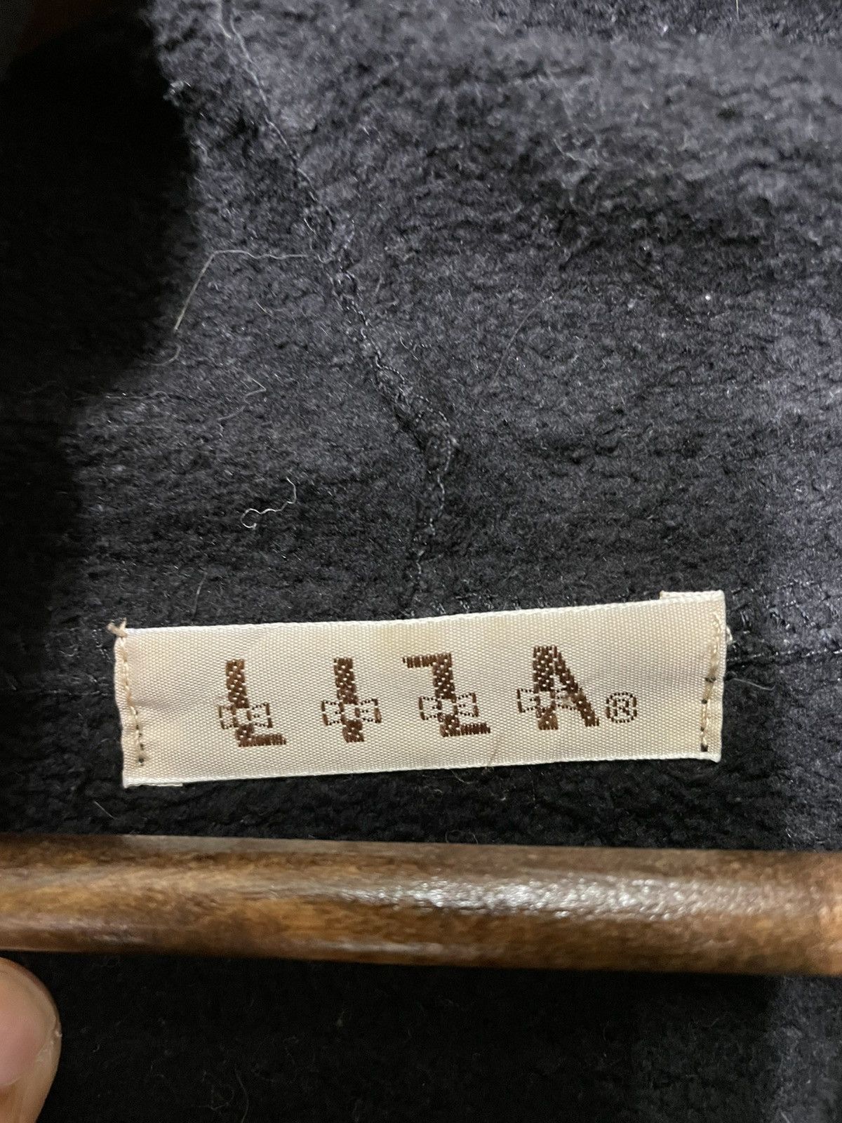 Other Liza sweatshirt hodiee embroidered big logo size M Size US M / EU 48-50 / 2 - 8 Thumbnail