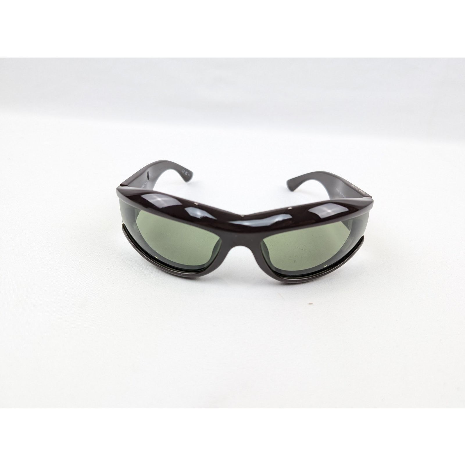 Bottega Veneta o1rshd1 Size:OS / DUP/ Sungl Case Medium Sunglasses in Black Size ONE SIZE - 2 Thumbnail