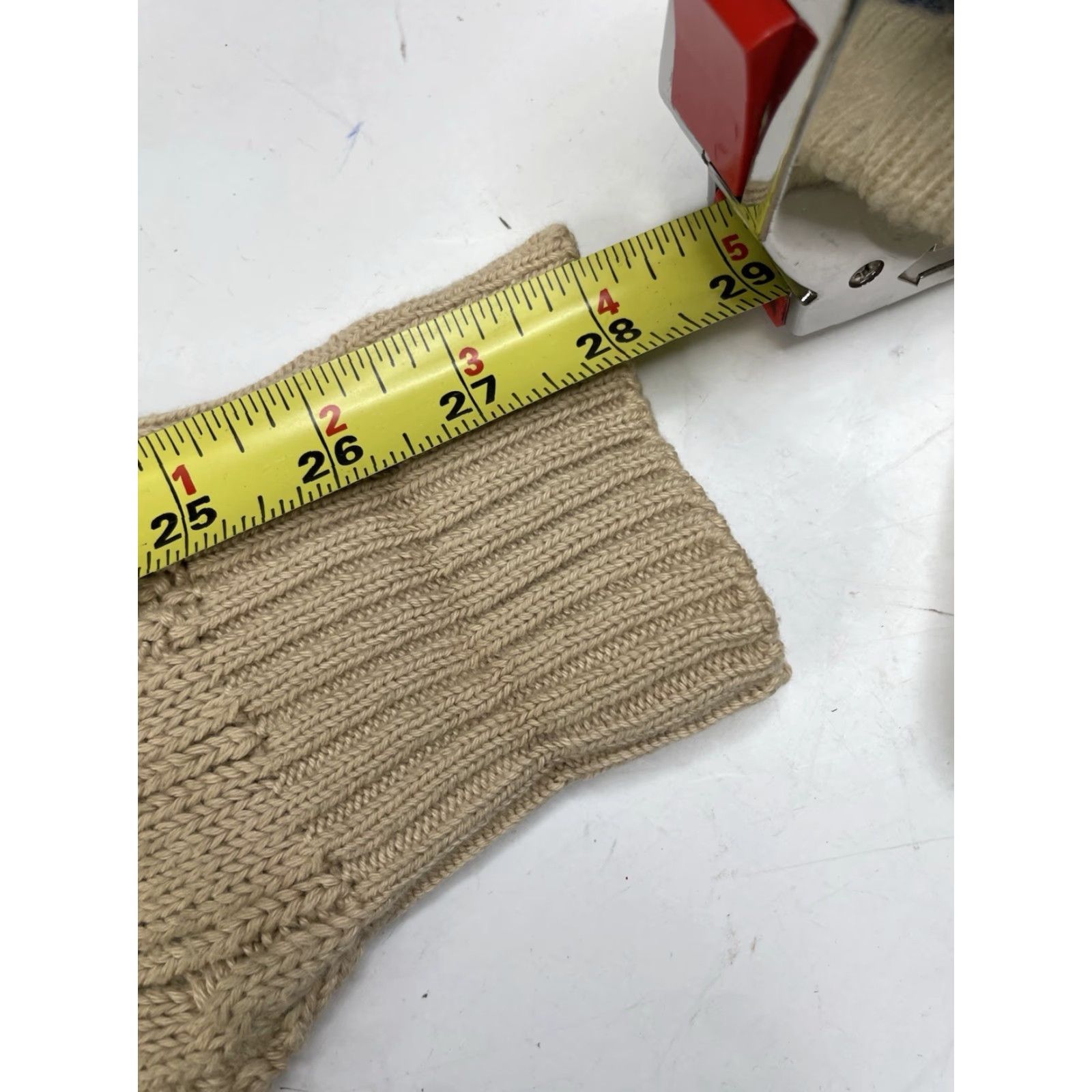 Vintage Riley’s Sweater Men Crew Neck Knit Heavyweight Cable-Knit Beige Cotton M Casual, Winter, Fall, Classic, Logo, Relaxed Fit Size US M / EU 48-50 / 2 - 6 Thumbnail