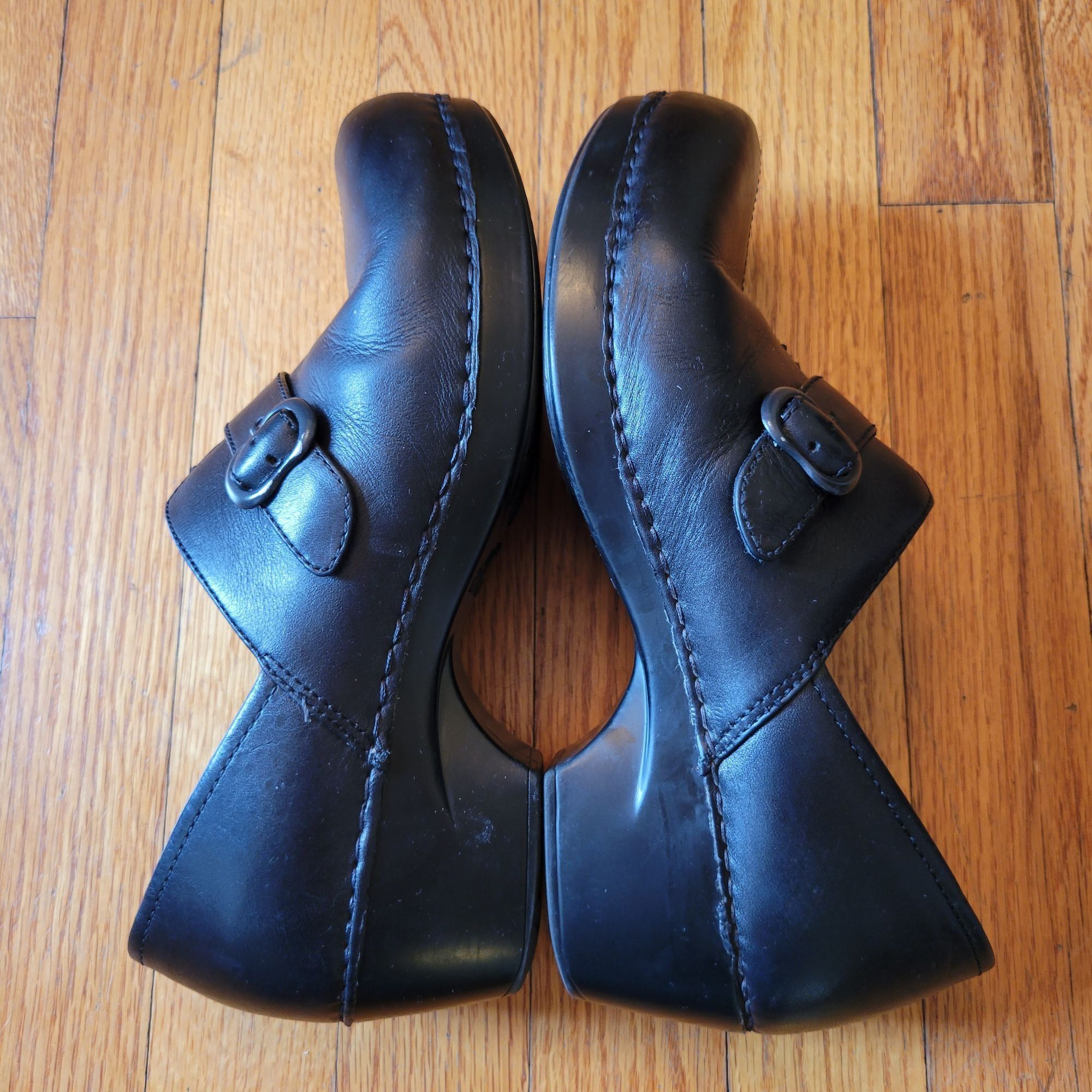 Dansko Dansko Black Leather Buckle Clogs 40 Comfort Shoes Chunky TA Size US 10 / IT 40 - 6 Thumbnail