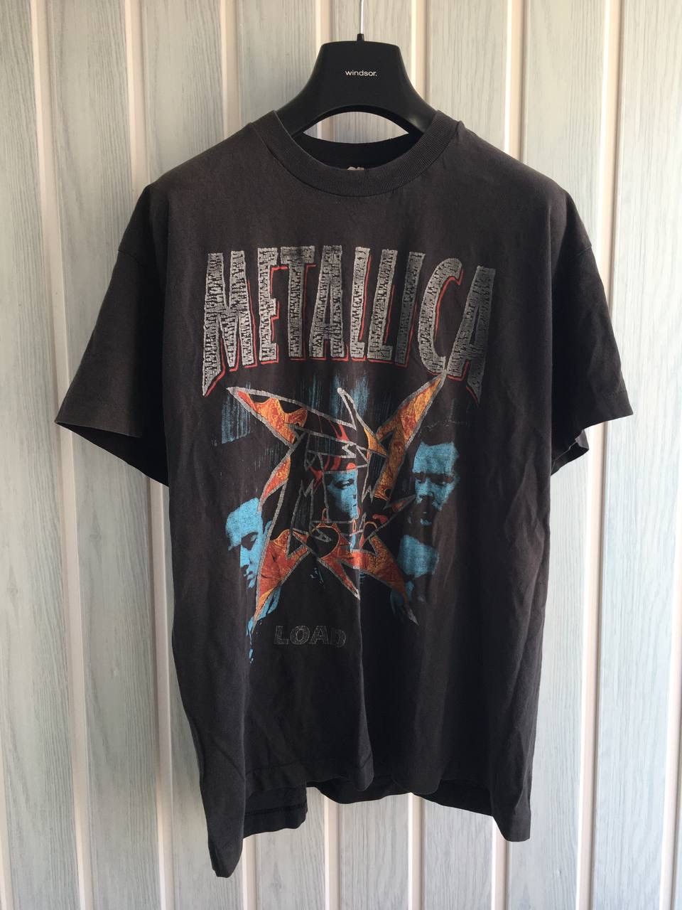 Vintage hotsell Metallica Giant T-Shirt Size XL Black 1996 90s Distressed Band Tee