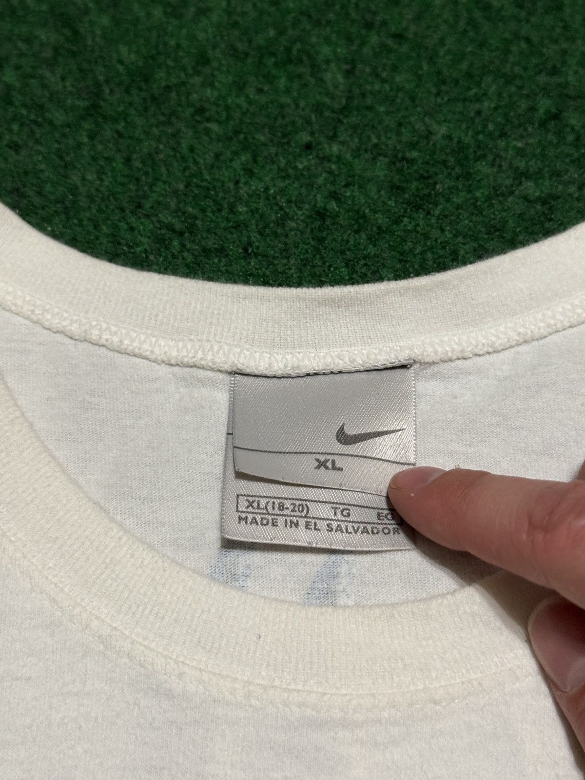 Nike Nike Hoops Basketball Reign Supreme Flame 20x27 Tank Top Size US M / EU 48-50 / 2 - 5 Thumbnail