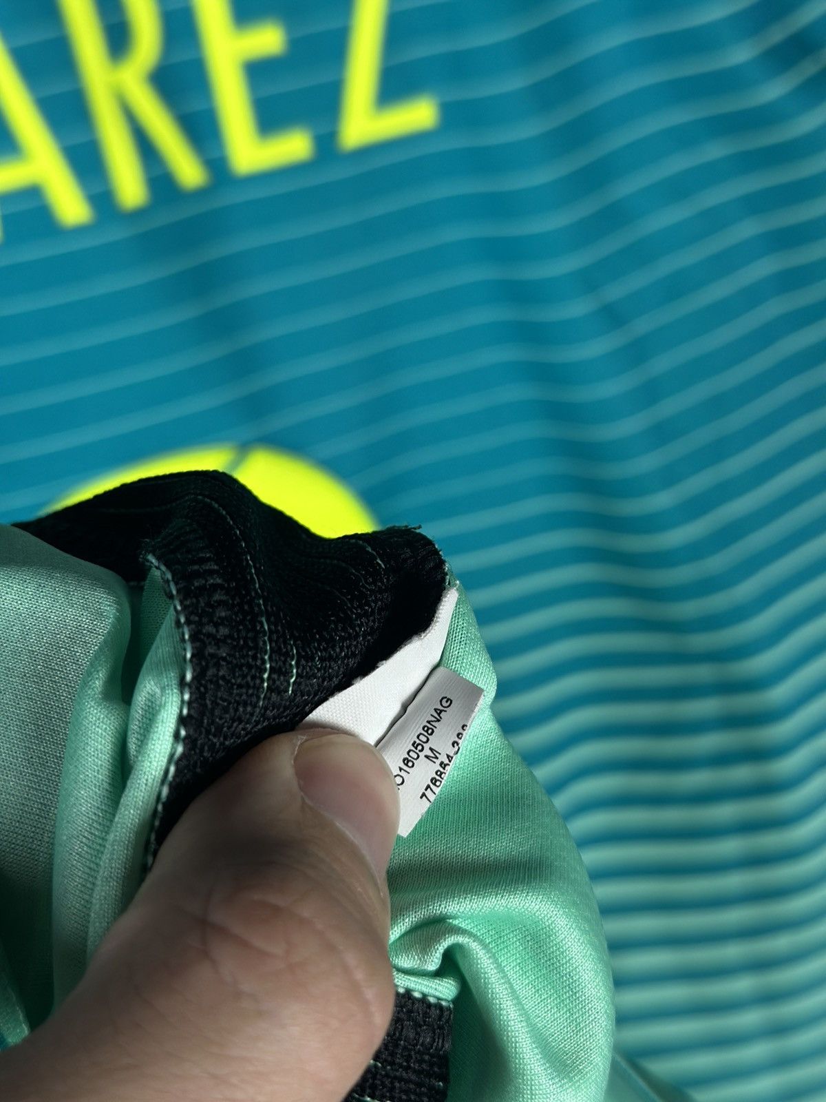 Nike × Vintage Luis Suarez #9 Barcelona FC 2016-2017 Nike T-shirt + Shorts Size US M / EU 48-50 / 2 - 12 Thumbnail