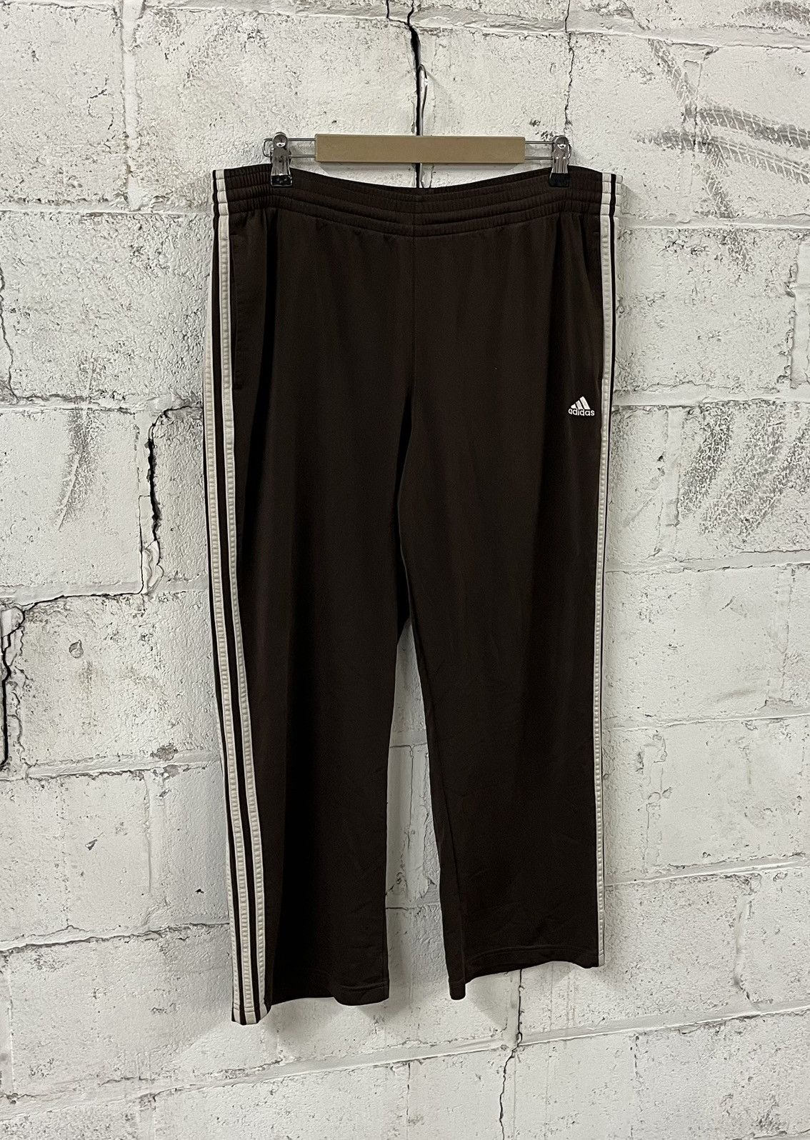 Adidas Adidas track pants baggy fit wide leg vintage mocha brown Size US 34 / EU 50 - 1 Thumbnail