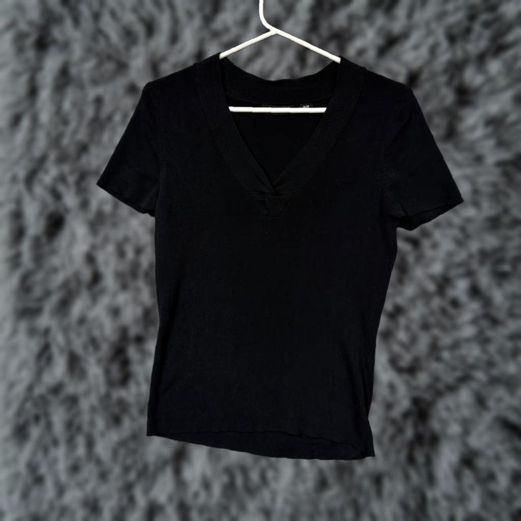 Vintage VINTAGE Notations Sweater Shirt Women M Black Solid Knit V-Neck Short Sleeve Lightweight Stretch Office Casual 90s Grunge Romantic Size M / US 6-8 / IT 42-44 - 1 Thumbnail