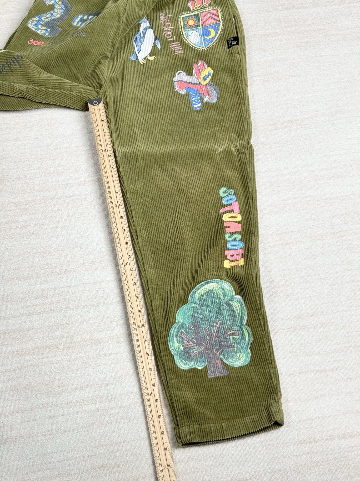 go slow caravan corduroy pants Size US 31 - 6 Thumbnail