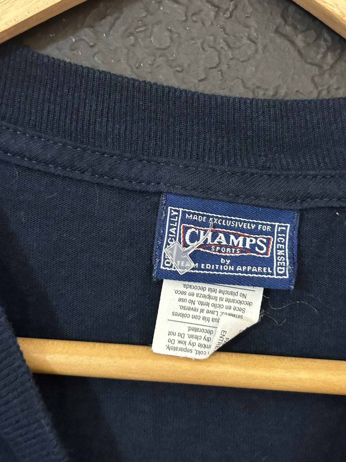 NCAA × Vintage Champs West Virginia T Shirt Size US L / EU 52-54 / 3 - 3 Thumbnail