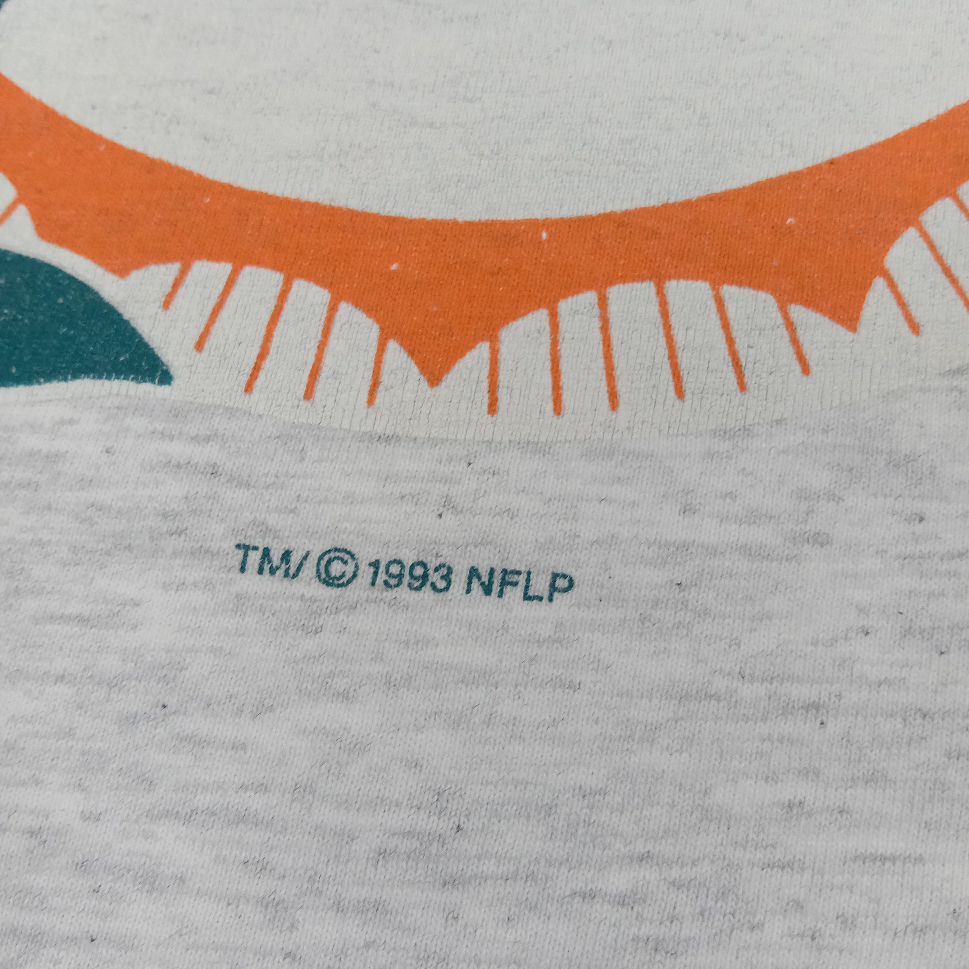 Starter 1993 Miami Dolphin NFL Single Stitch Tshirt C276N80 Size US M / EU 48-50 / 2 - 3 Thumbnail