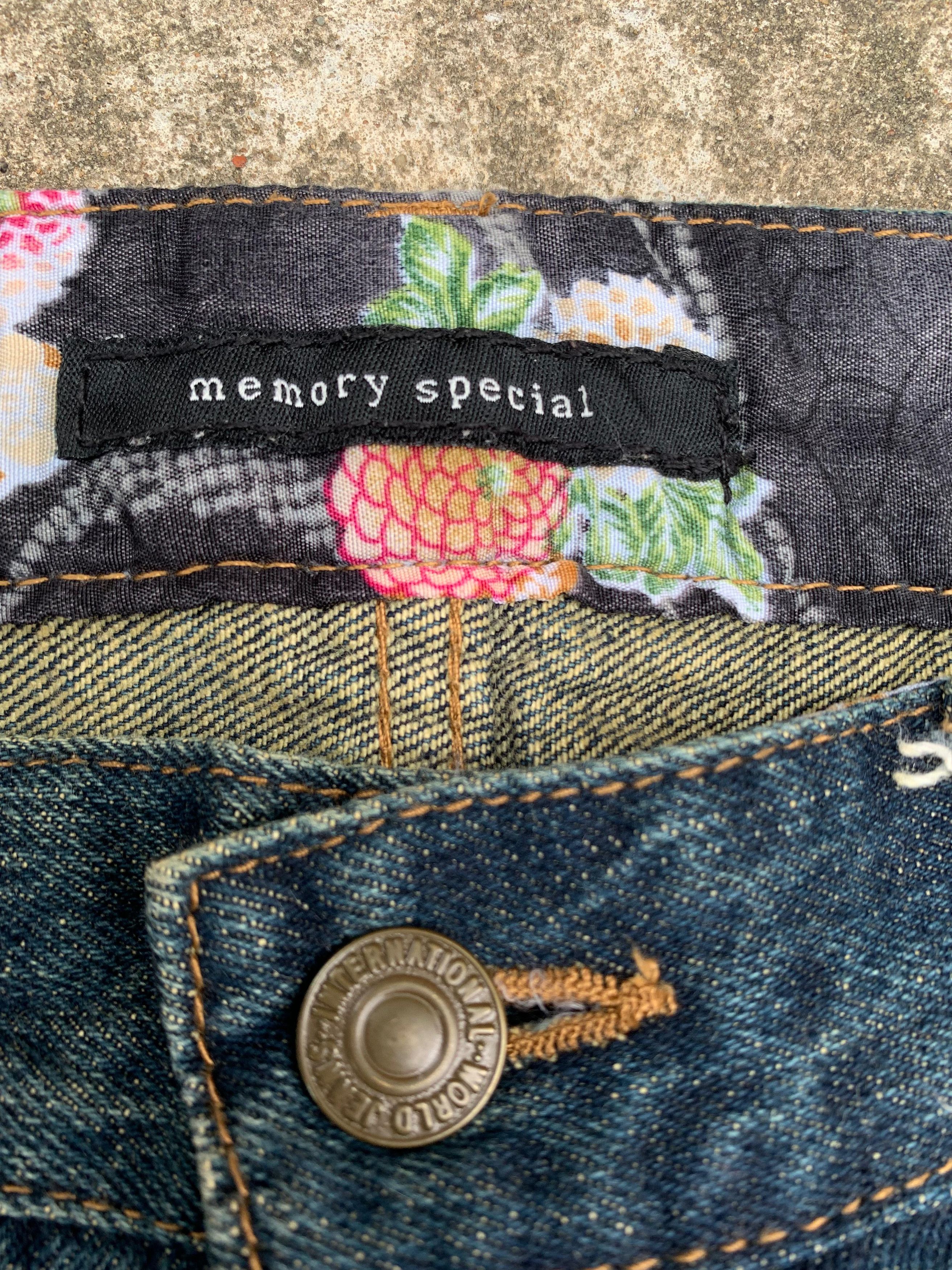 Designer × Japanese Brand Memory Special Koi Fish Short Pants Size US 34 / EU 50 - 5 Thumbnail