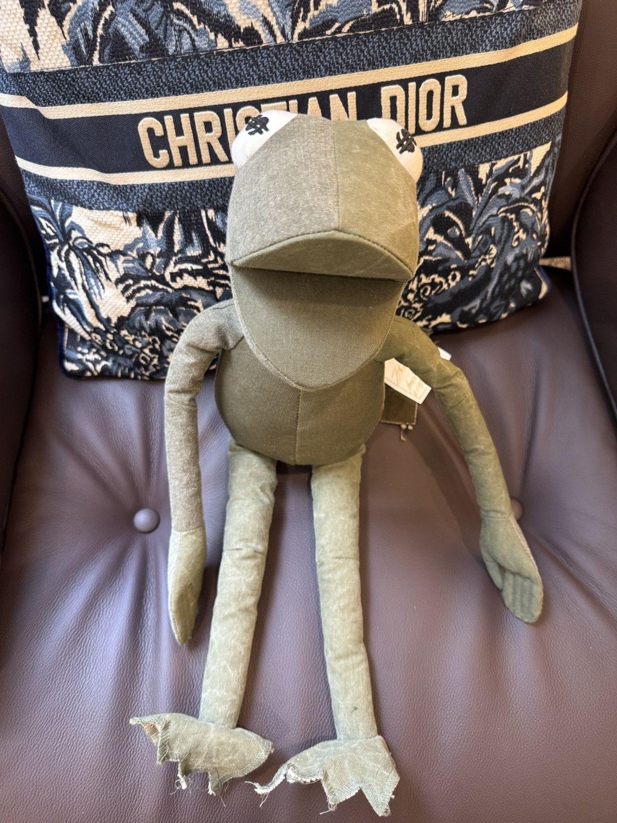 RARE* Readymade Frogman $ Eyes