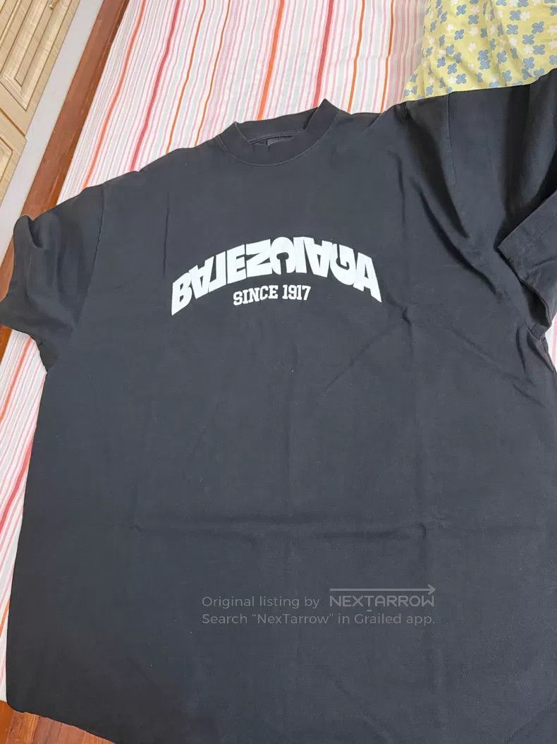 Balenciaga Balenciaga Short-sleeve Size US M / EU 48-50 / 2 - 8 Thumbnail