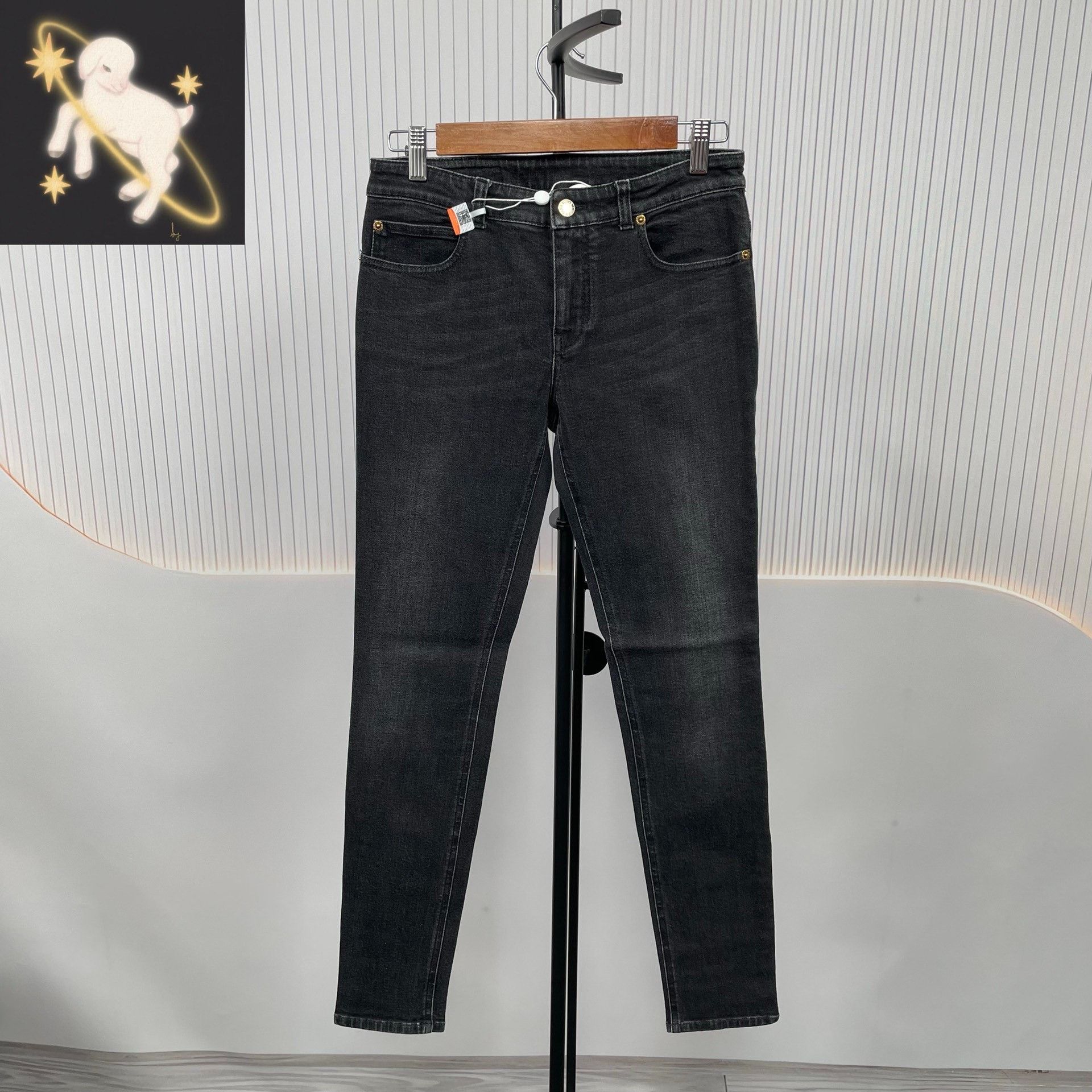 Louis Vuitton Louis Vuitton Black Denim Jeans 36 Men Size US 36 / EU 52 - 1 Thumbnail