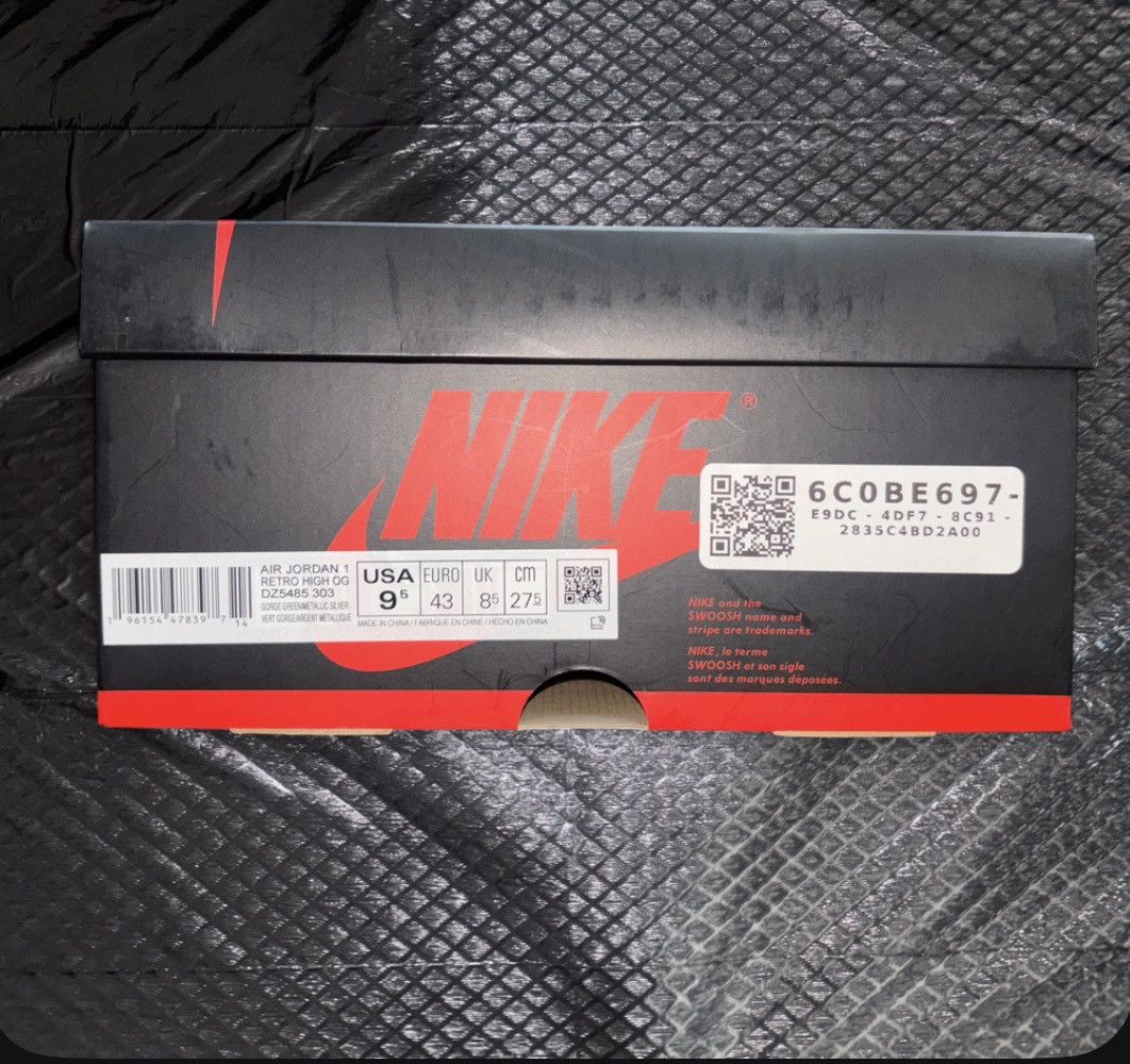 Jordan Brand Jordan 1 High OG Gorge Green Size US 9.5 / EU 42-43 - 10 Thumbnail