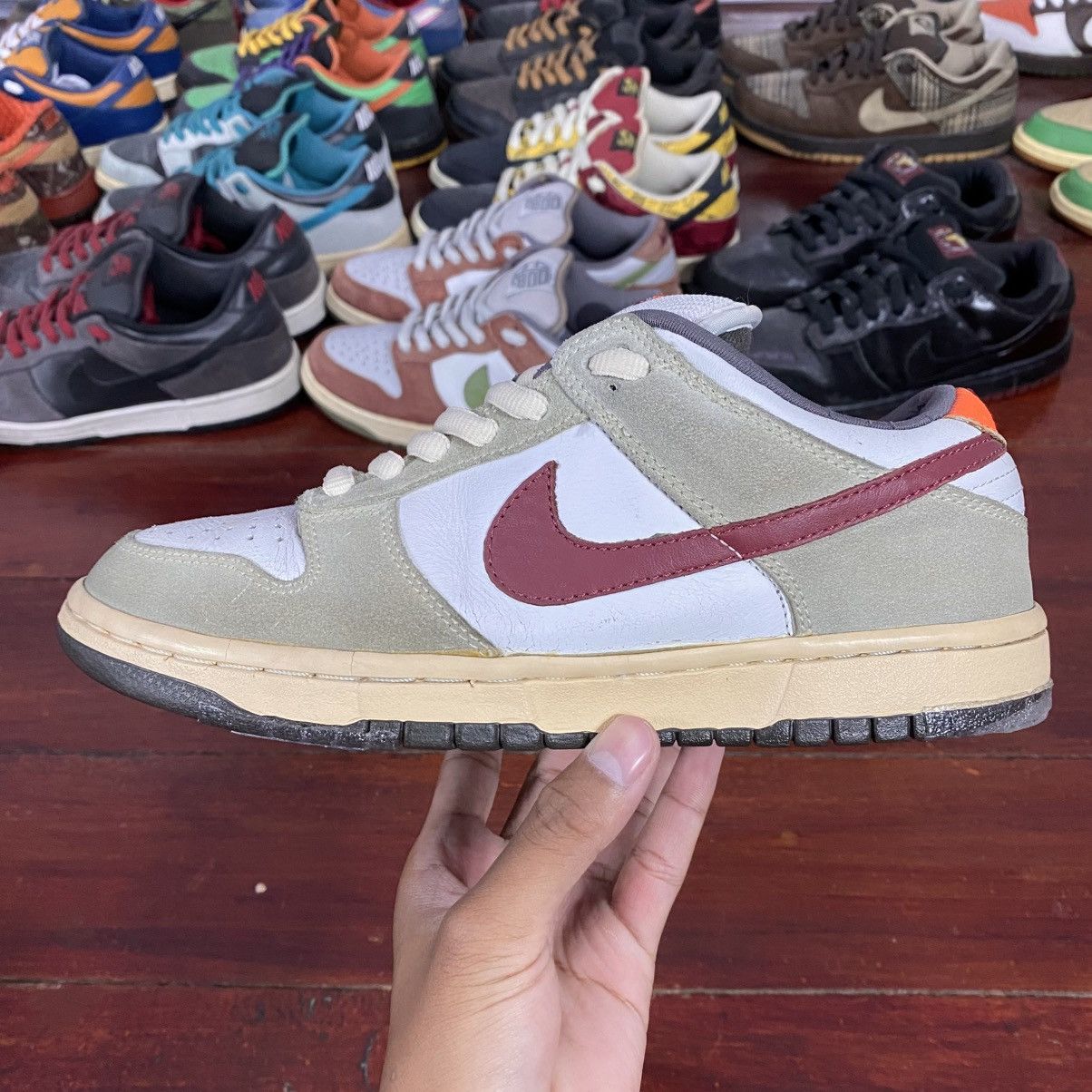 Nike SB Dunk Low Crimson 2006 Size US 8 / EU 41 - 5 Thumbnail