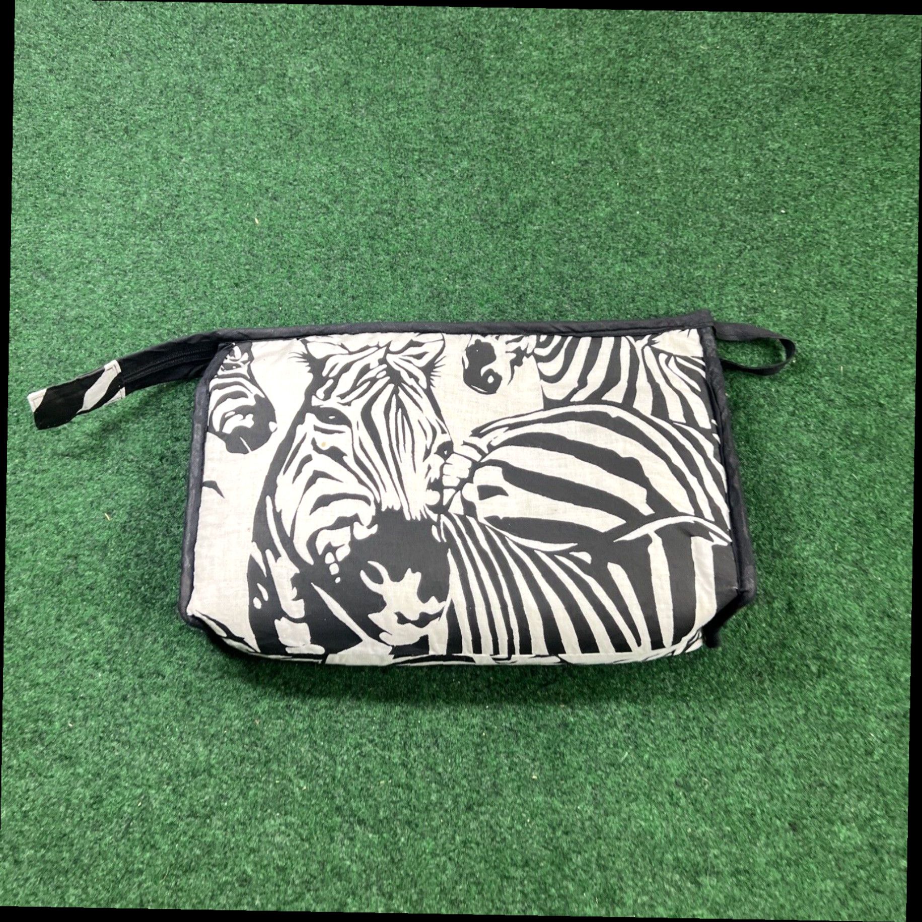 Vintage The Bagshaws of St Lucia Printed Zebra Fabric RARE Vintage Bag Pouch Small Zip Size ONE SIZE - 1 Thumbnail